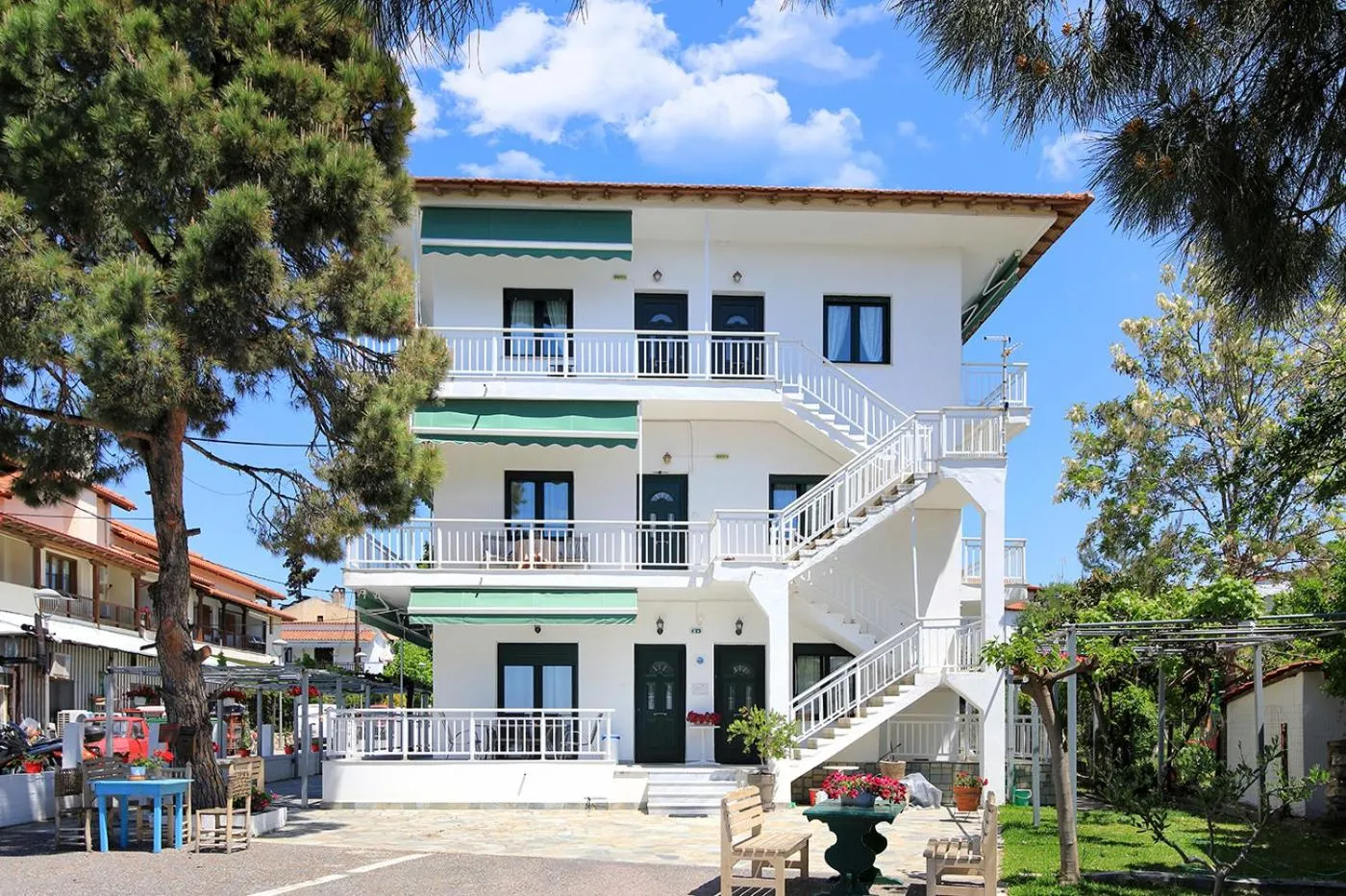 Agapitos Apartments