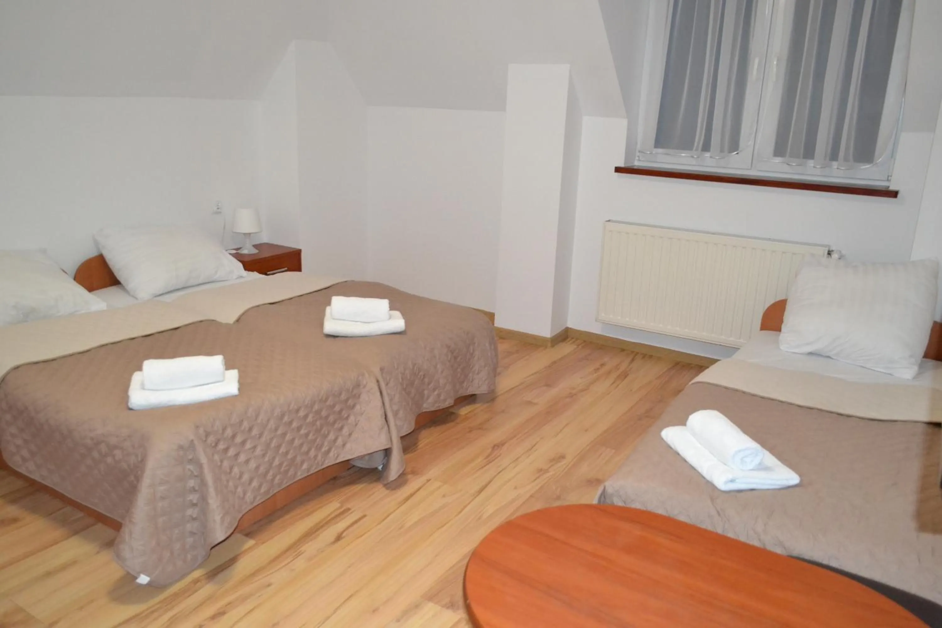 Bed in Zajazd Pod Skarpą