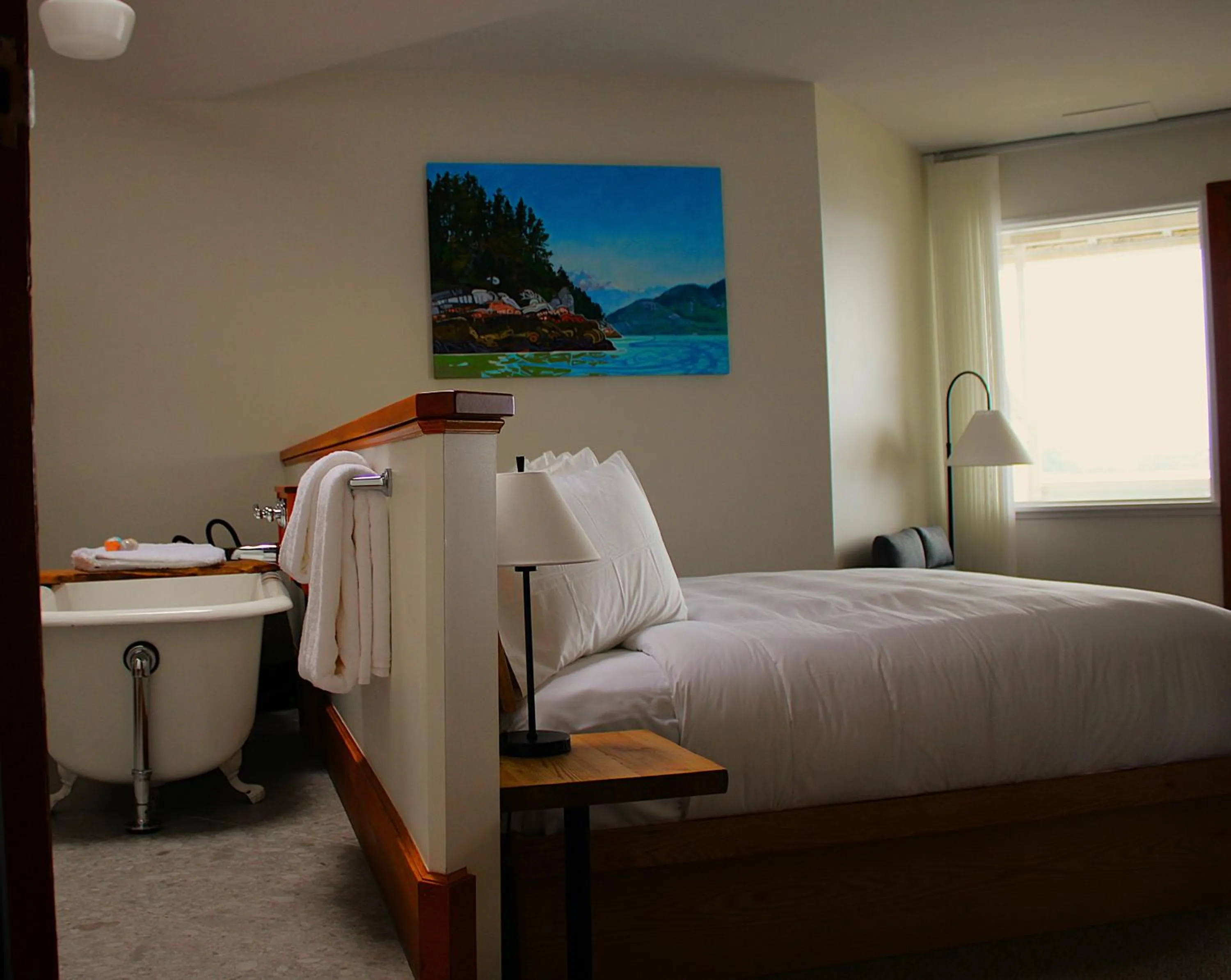 Bed in Sooke Harbour House