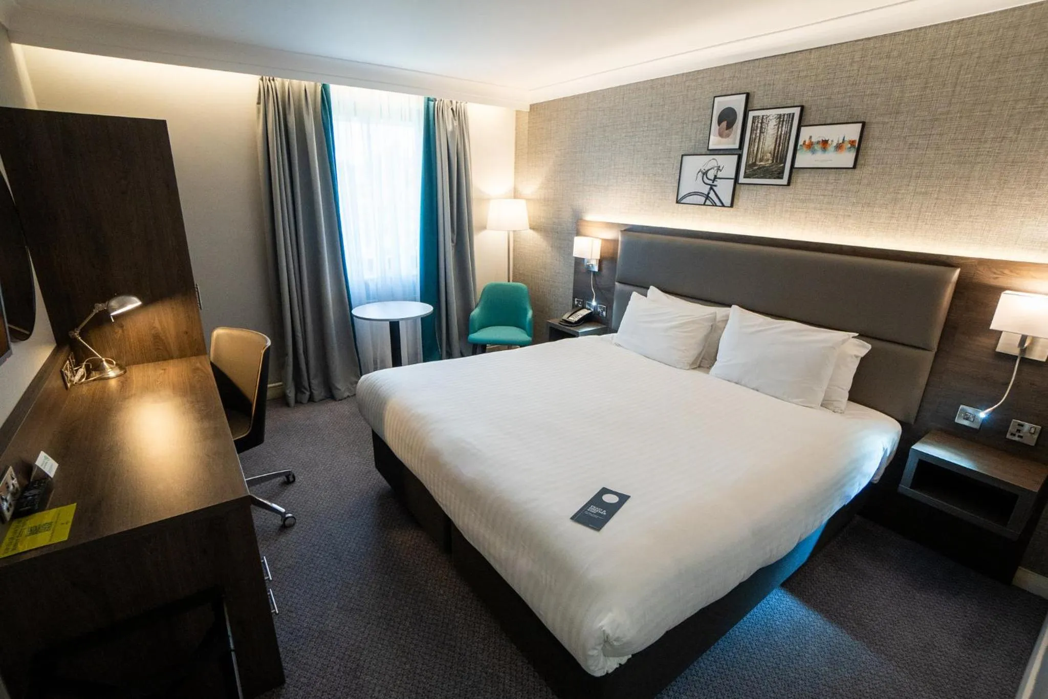 Photo of the whole room, Bed in Holiday Inn Nottingham by IHG