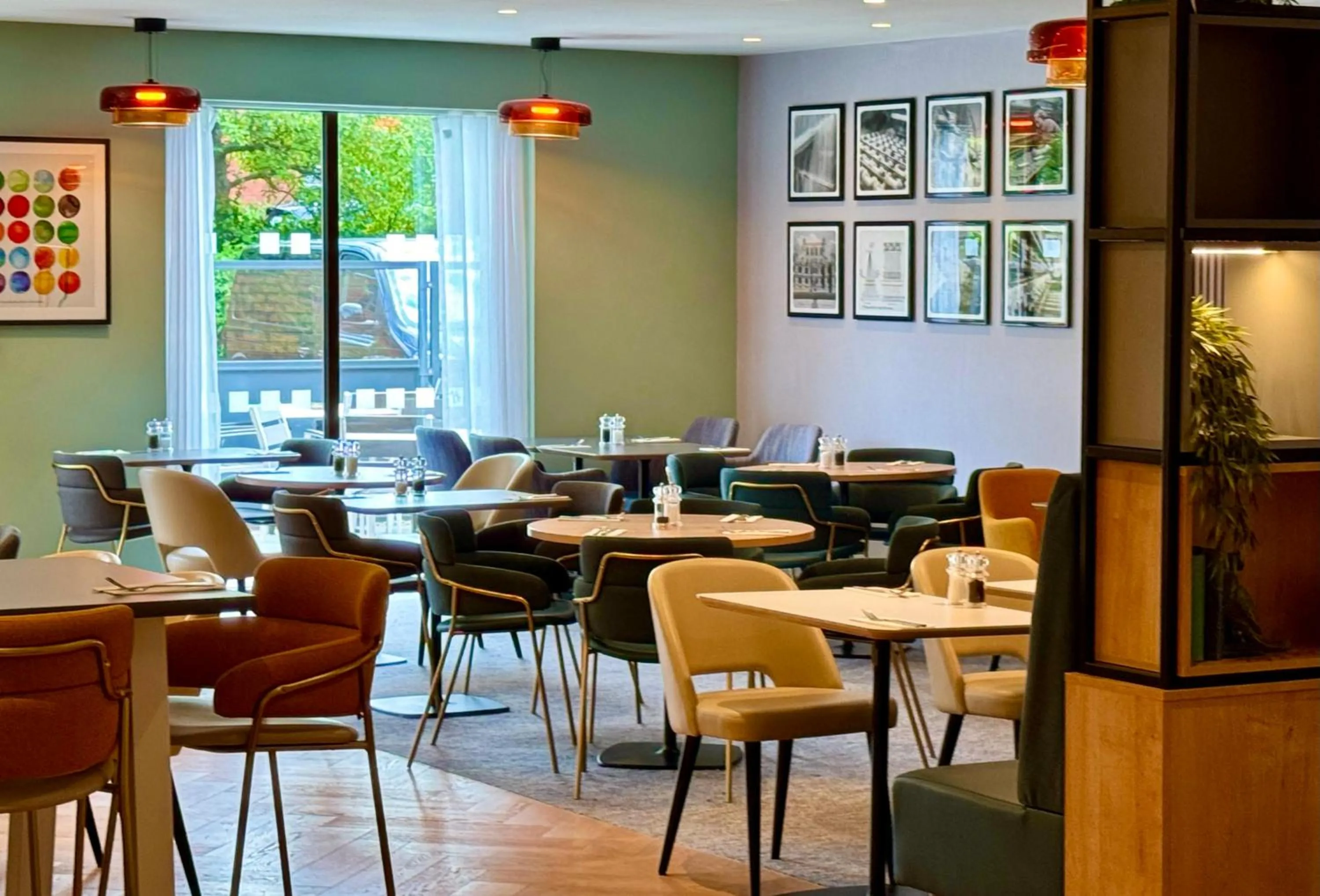 Restaurant/places to eat in Holiday Inn Nottingham by IHG