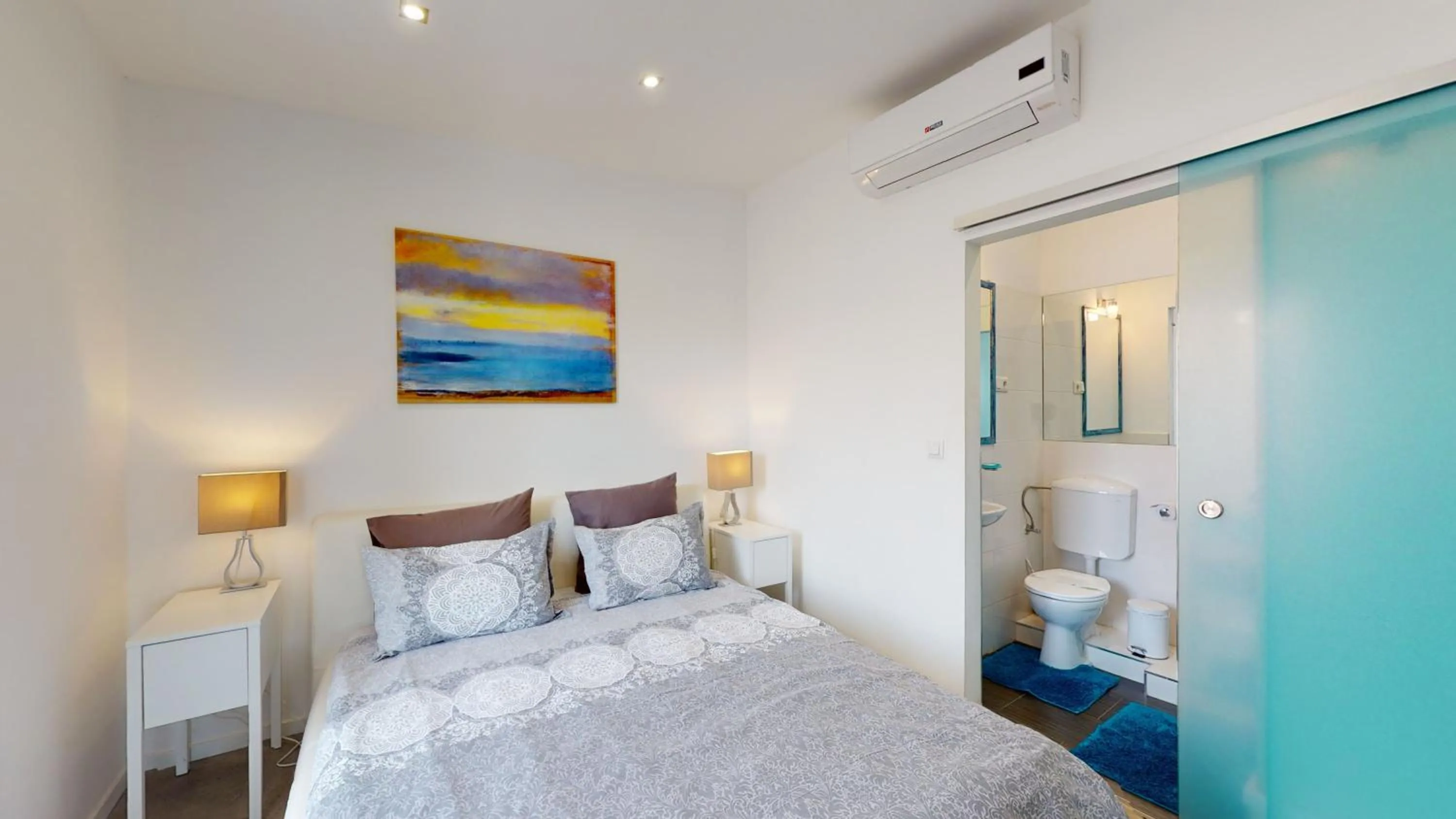 Bedroom, Bed in Bp Central Home