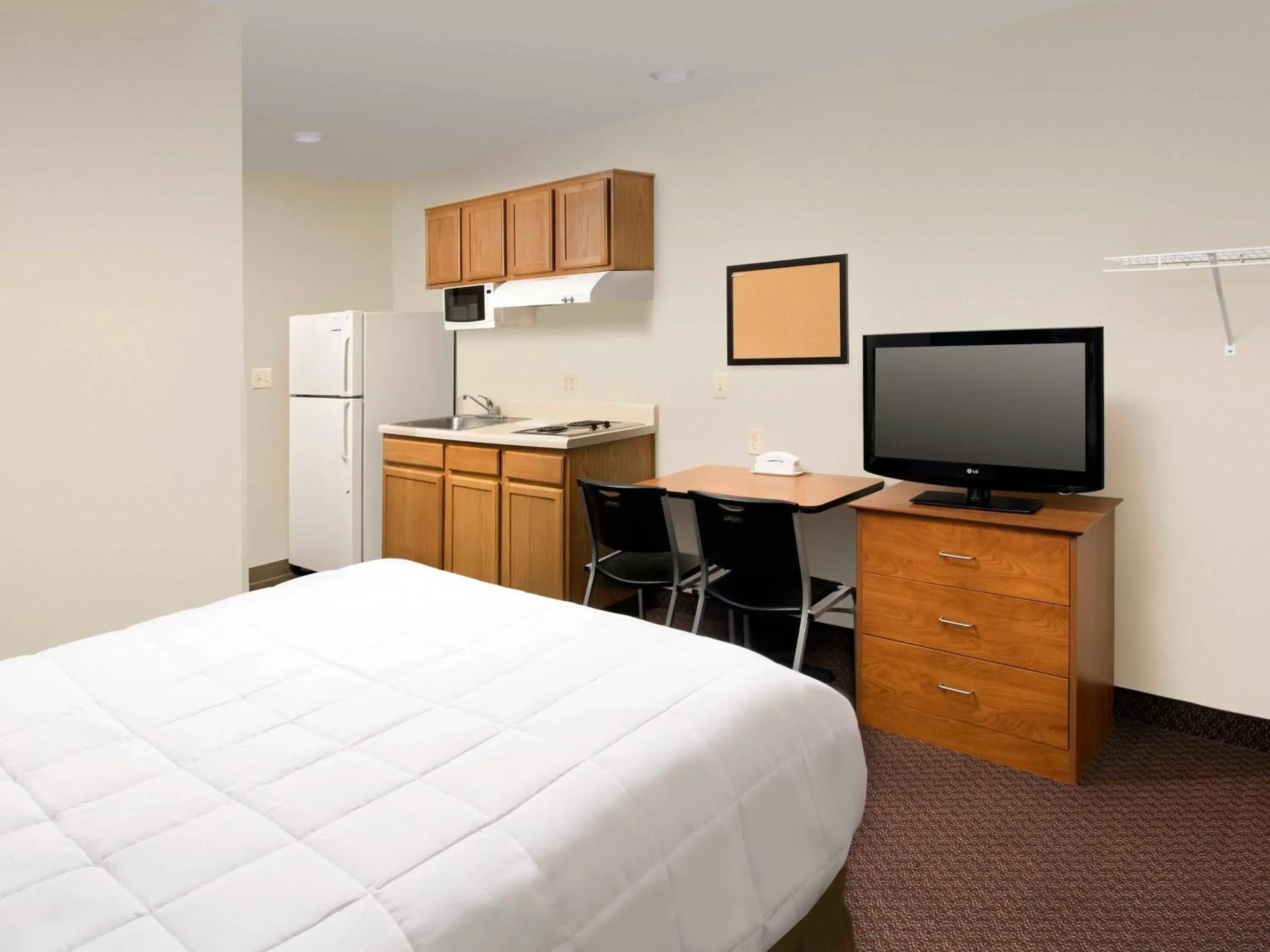 Queen Room - Disability Access/Smoking in WoodSpring Suites San Antonio North Live Oak I-35 Queen Room - Disability Access/Smoking in WoodSpring Suites San Antonio North Live Oak I-35