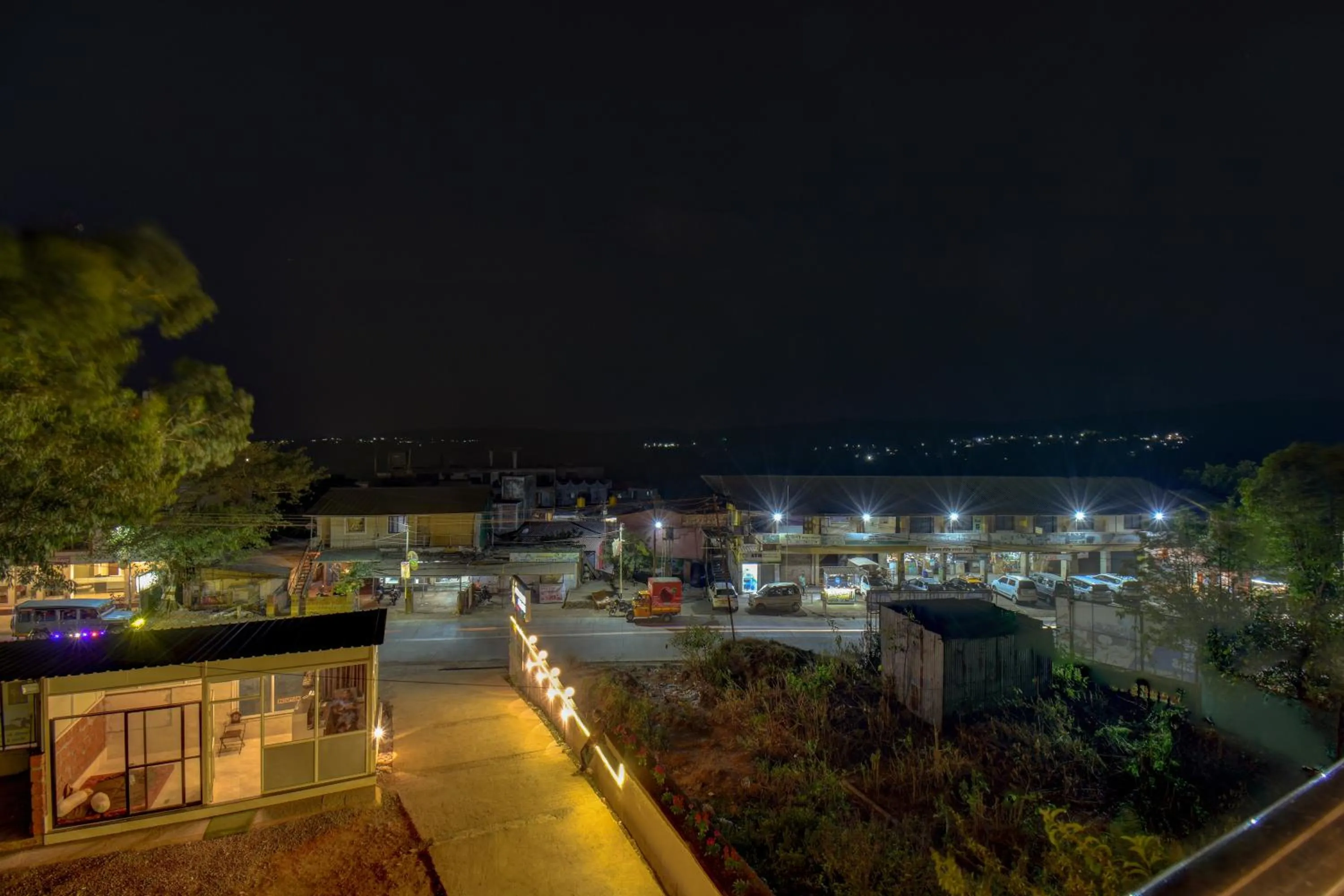 Night in Hotel Padmavati Palace, Mahabaleshwar