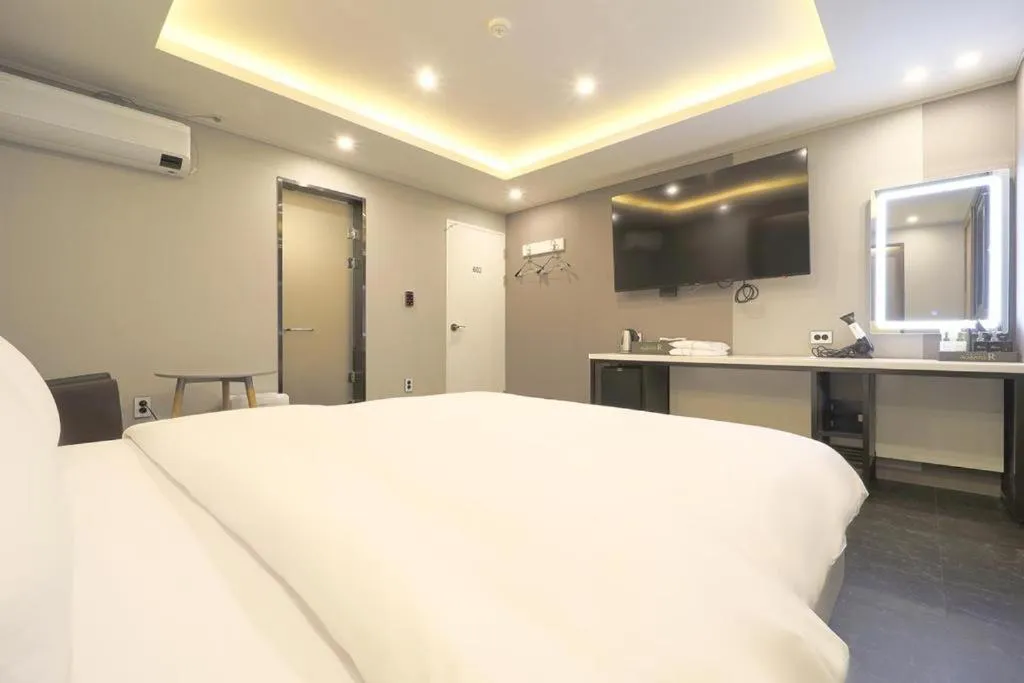 Bed in Daegu Hotel Rubato