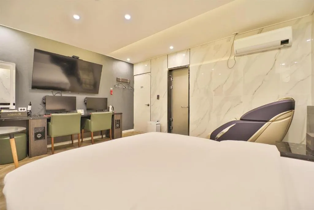 Bed in Daegu Hotel Rubato