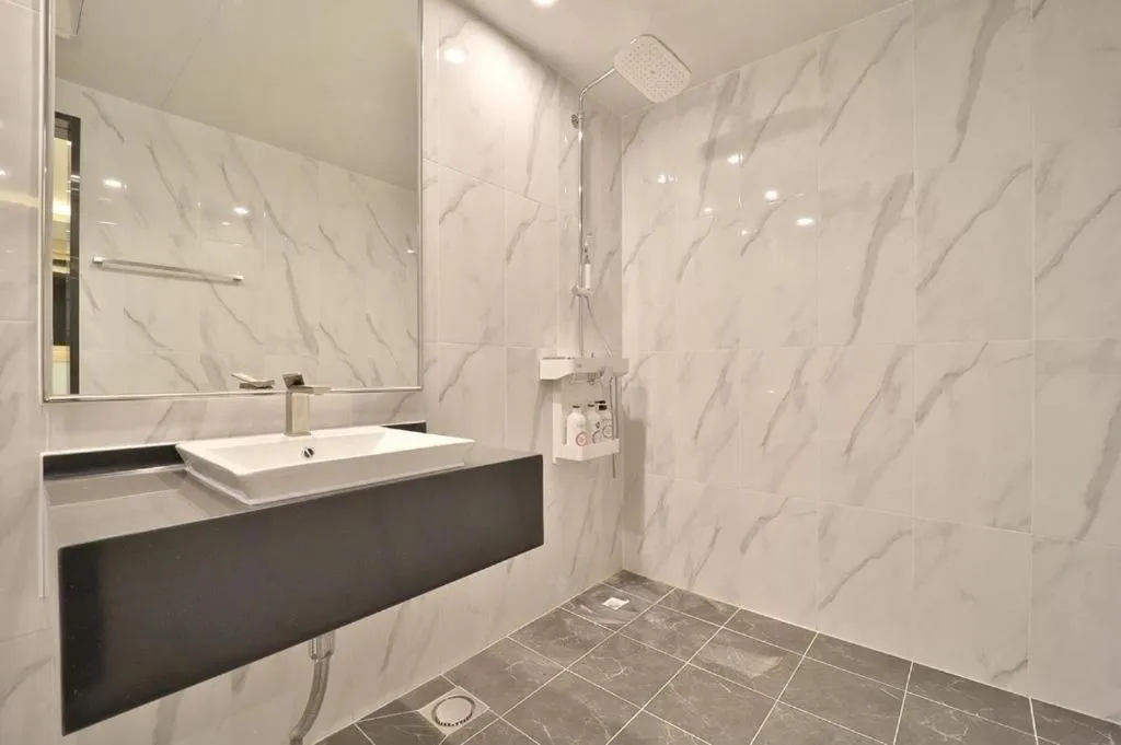 Shower in Daegu Hotel Rubato