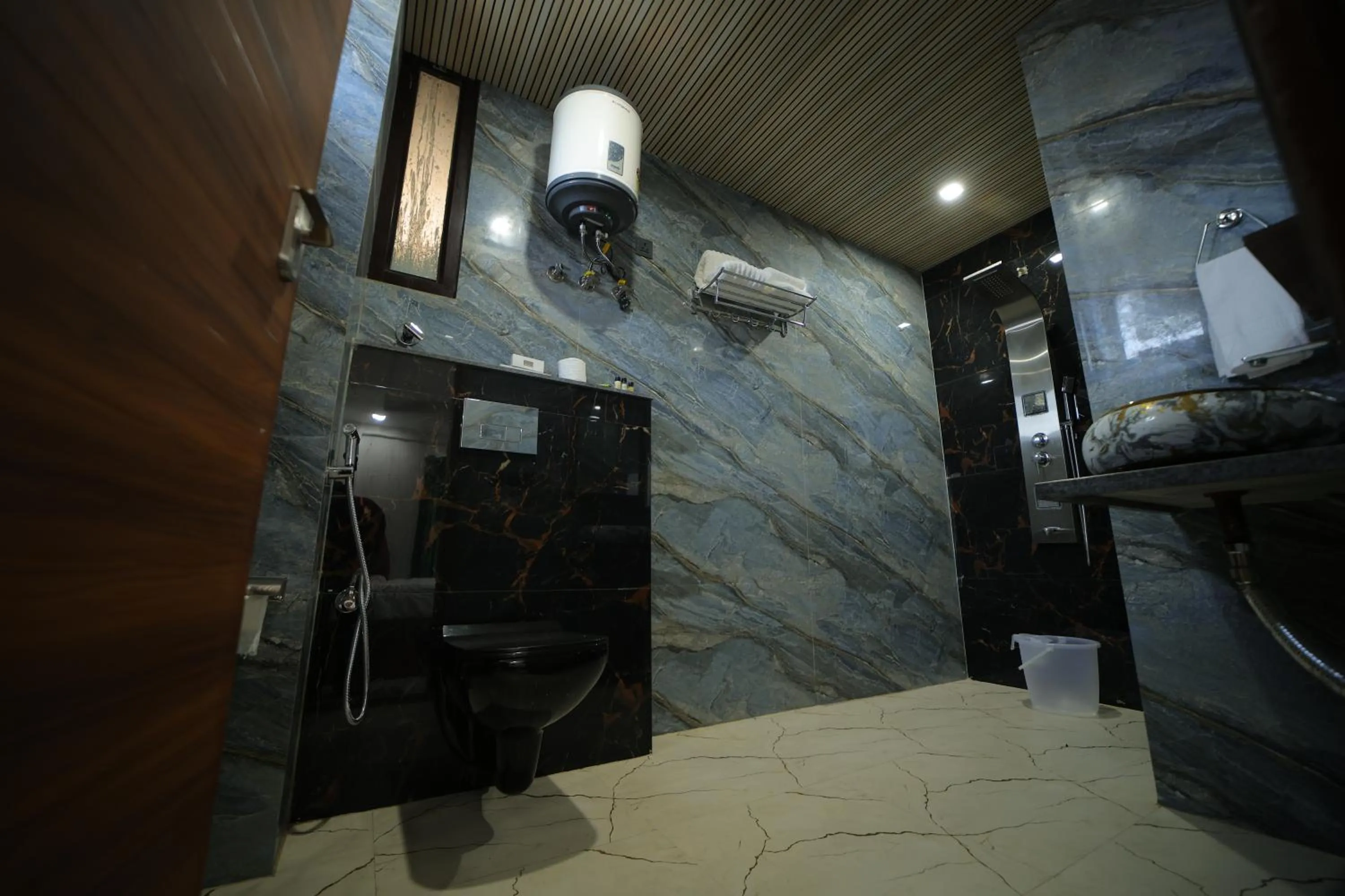 Bathroom in Hotel Dev Vilas , Agra