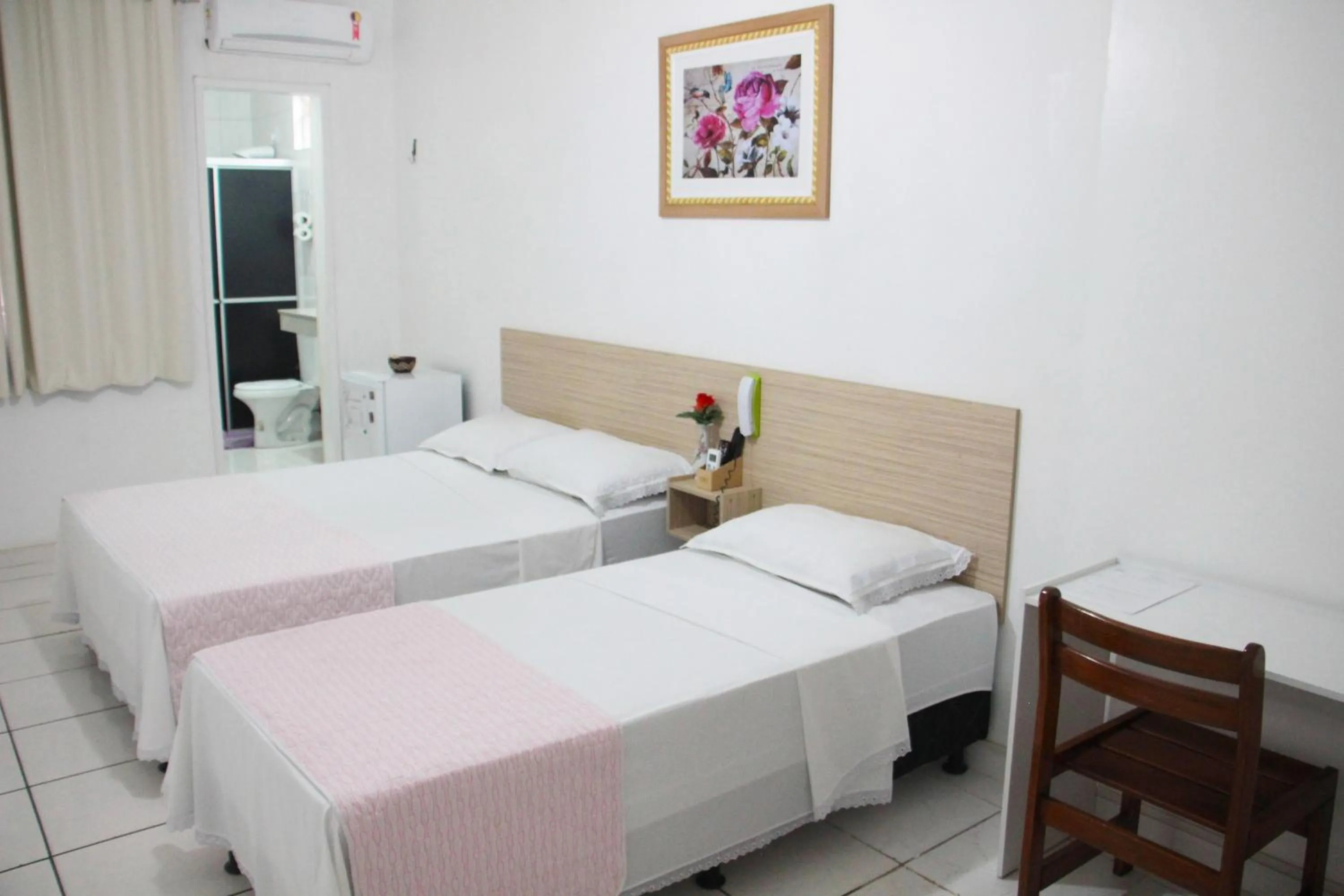 Standard Triple Room in Hotel Marajoara