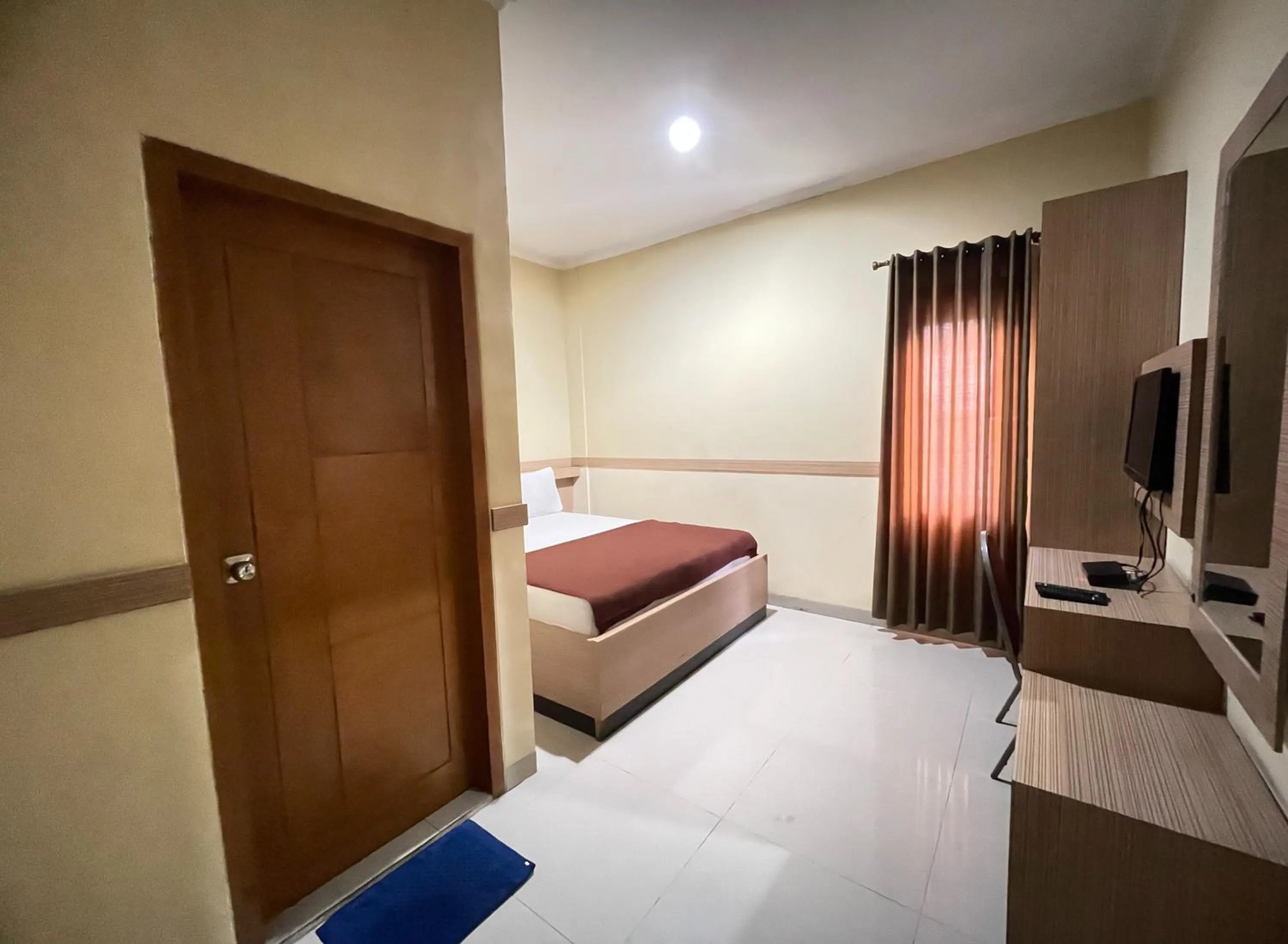 Bed in Hotel Cemara Hijau