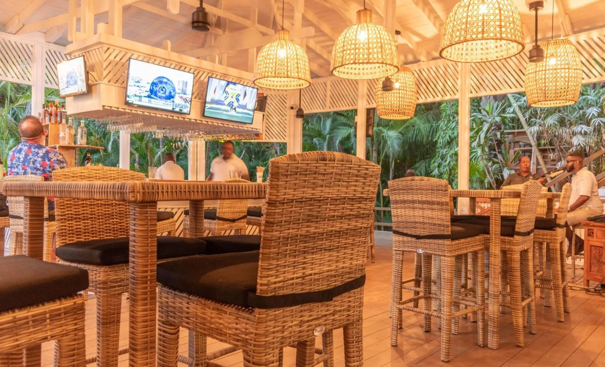 Lounge or bar in Anthony's Key Resort