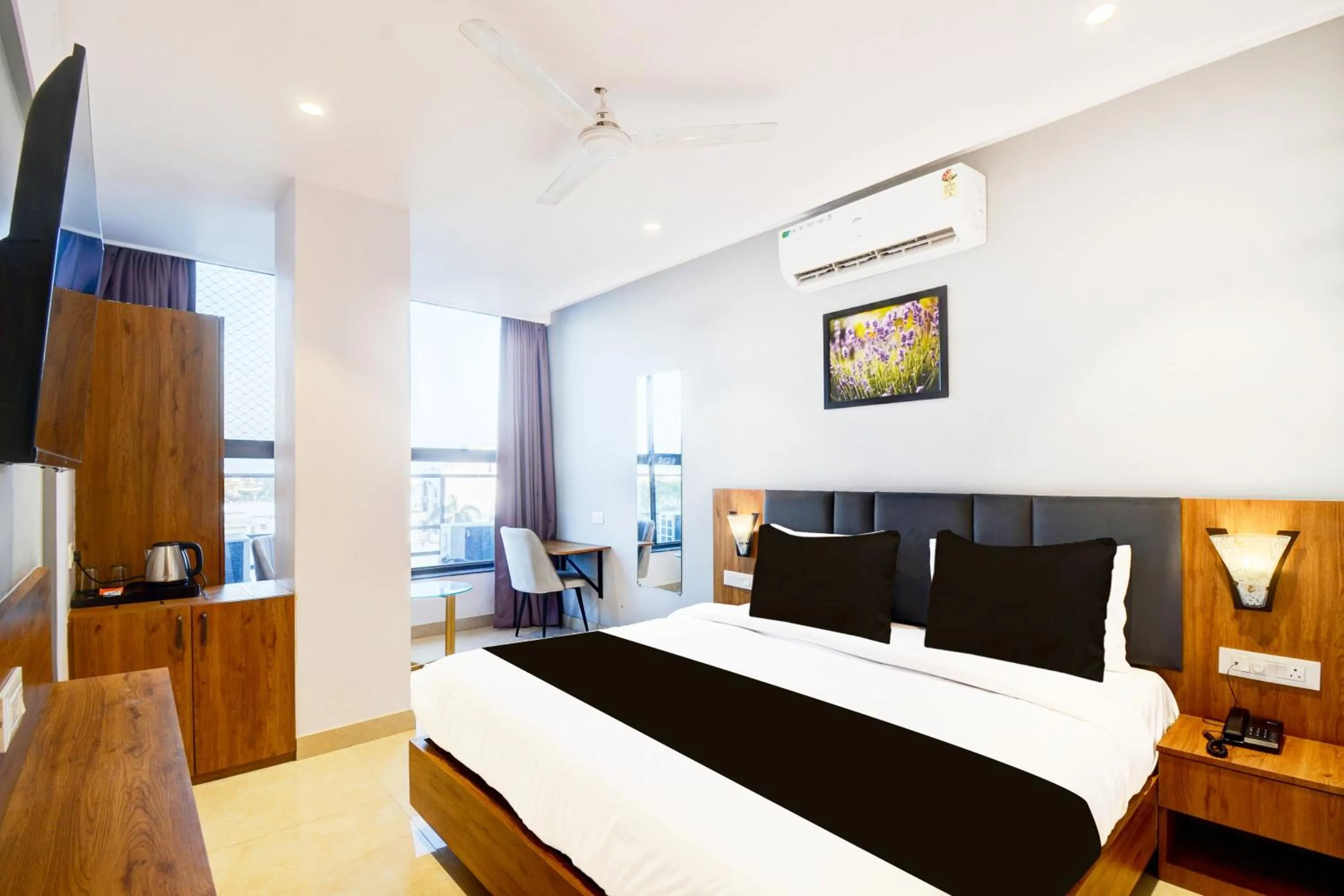 Bedroom, Bed in Townhouse Shobhagpura Formerly Fragrance Hotel