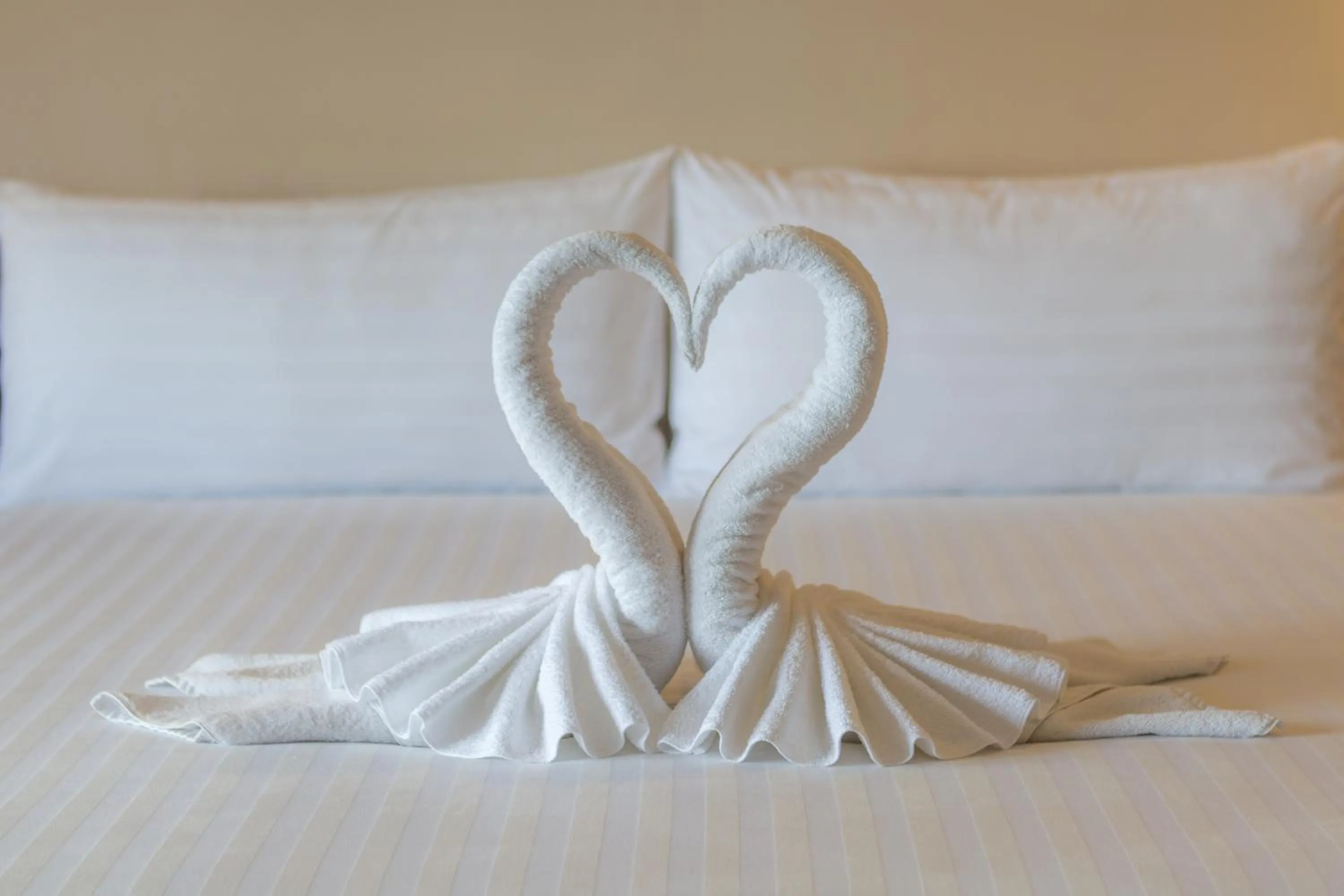 Bedroom in Golden Tulip Essential Pattaya