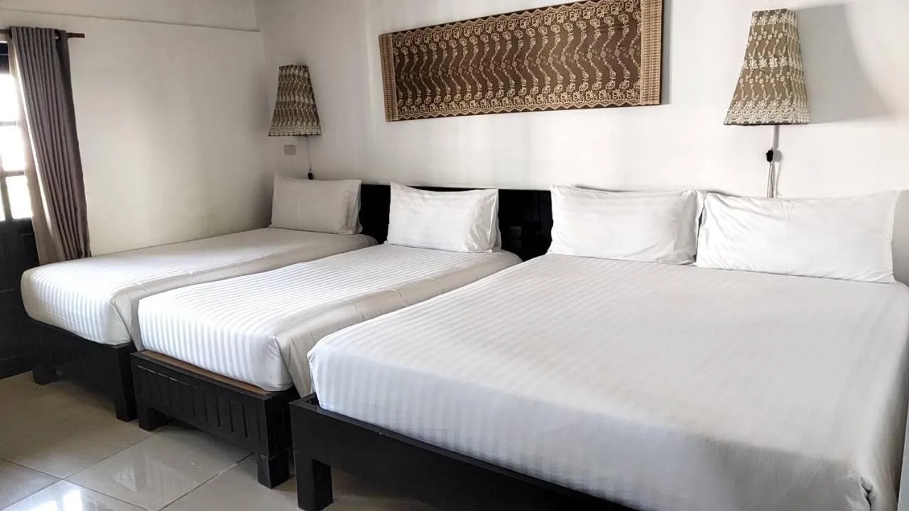 Bed in Golden Tulip Essential Pattaya