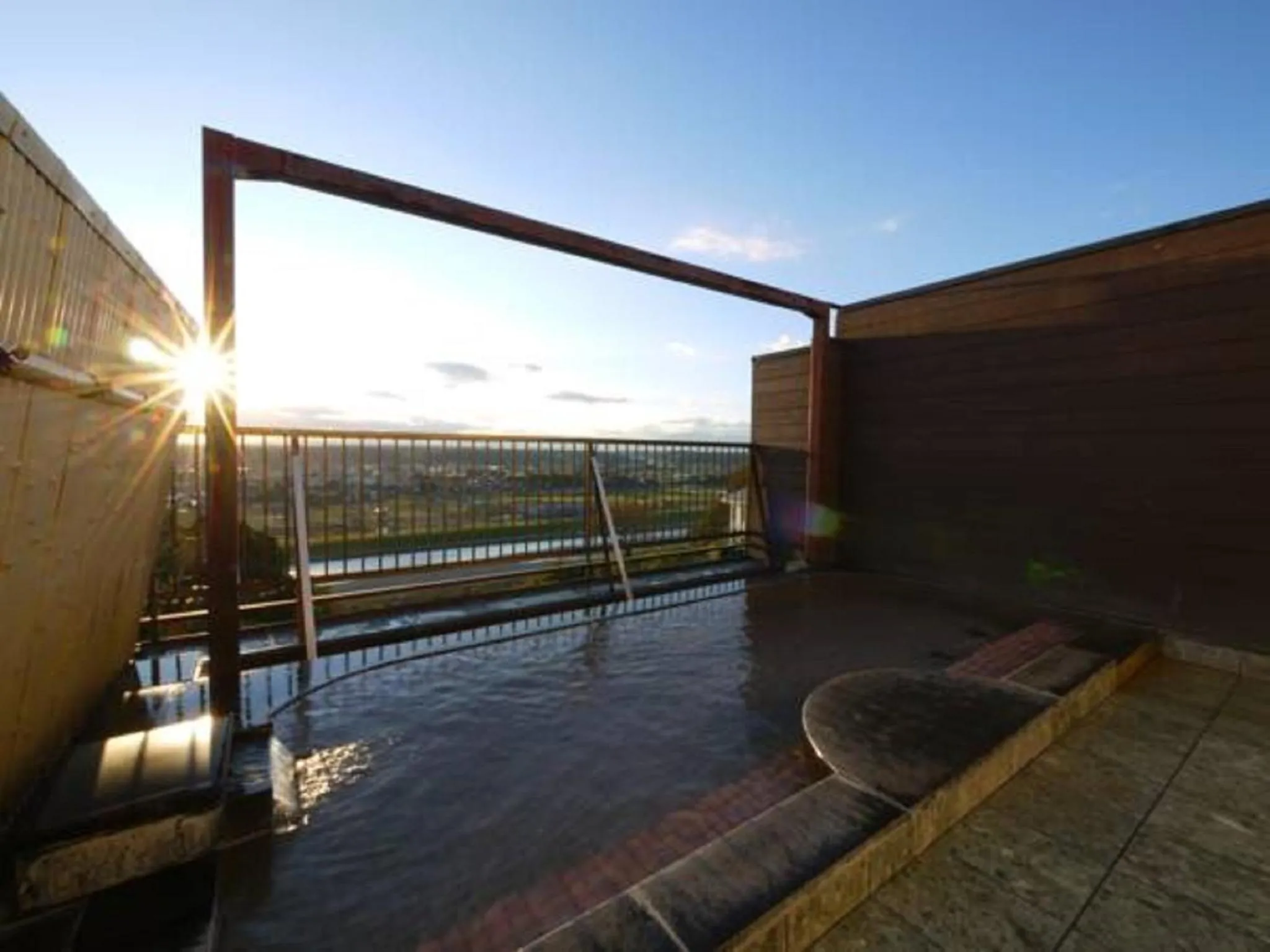 Hot Spring Bath in Nanpeidai Onsen Hotel