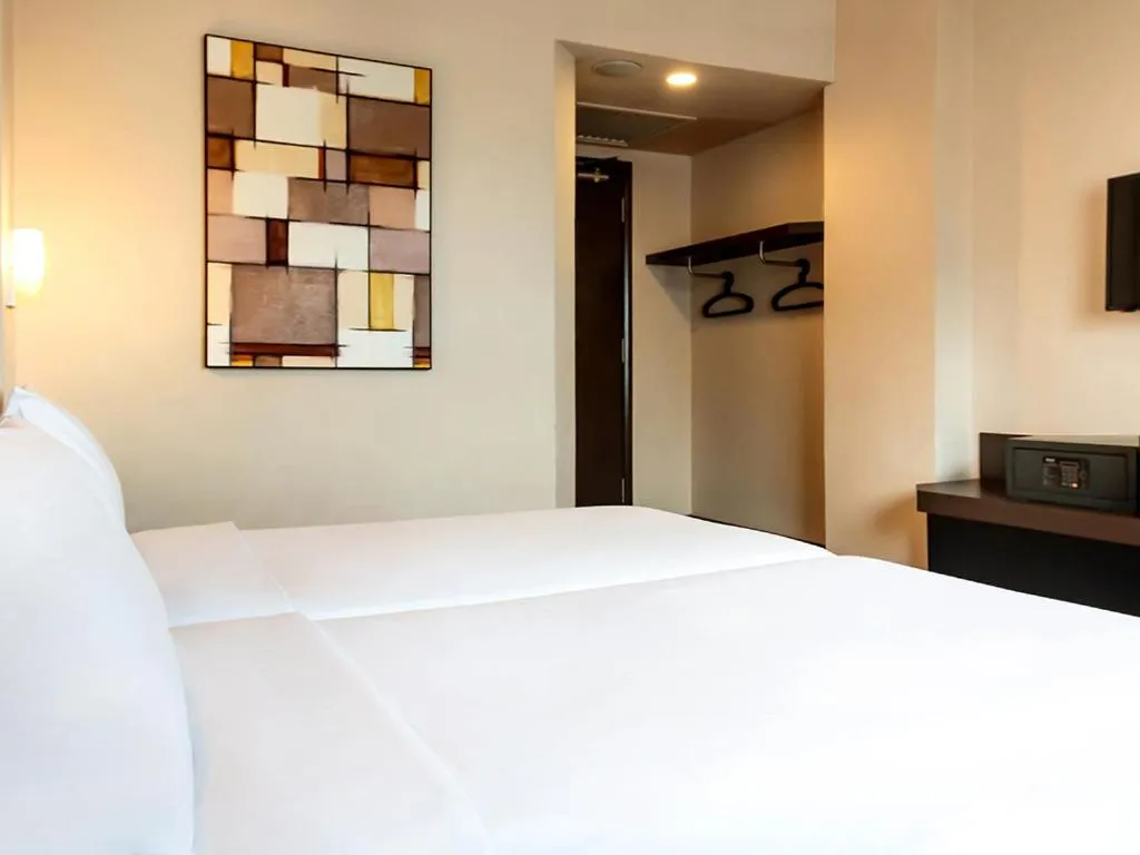 Bed in Hotel Summer View