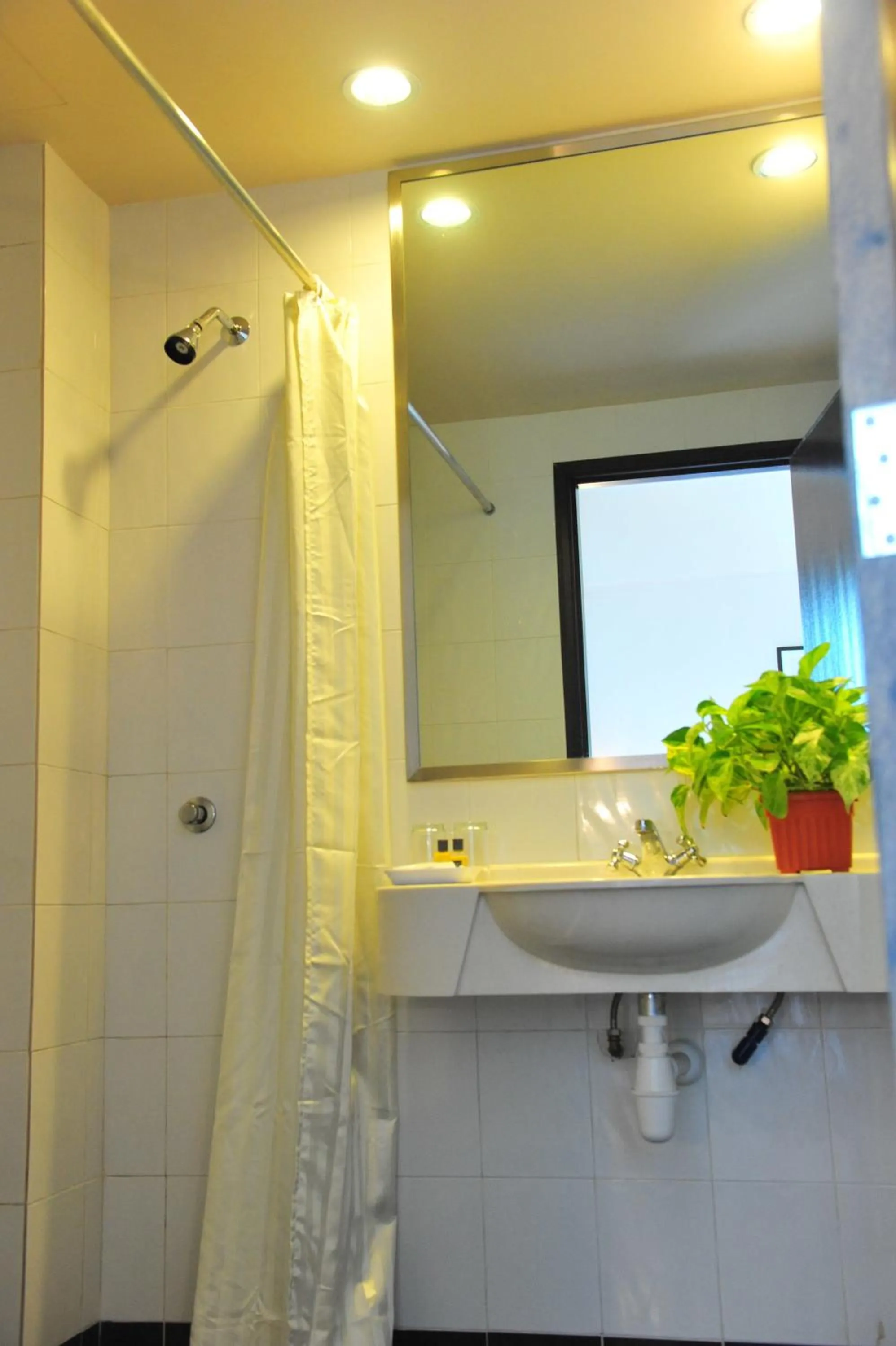 Bathroom in Hotel Summer View