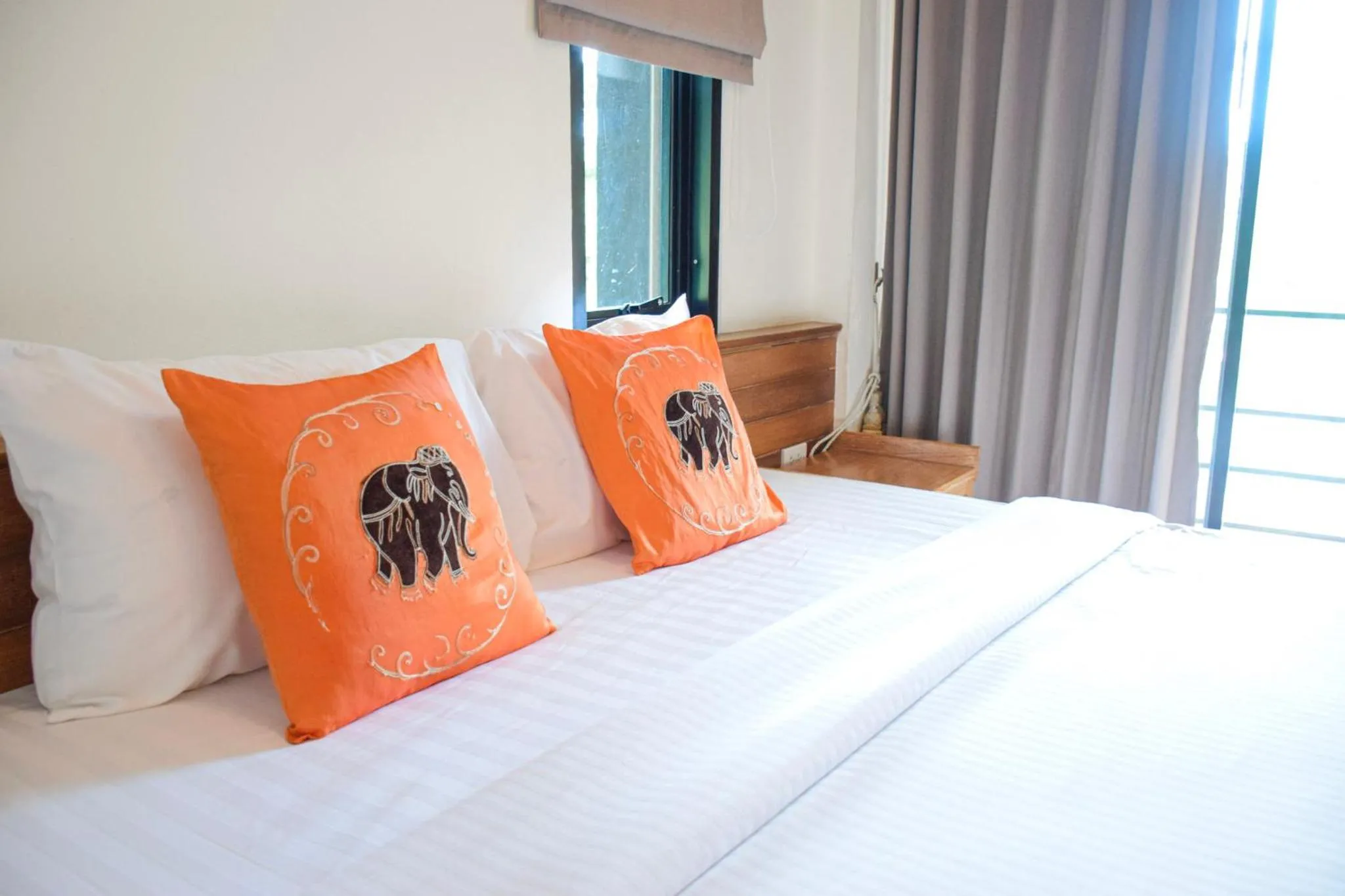 Bed in Chivapuri Trat