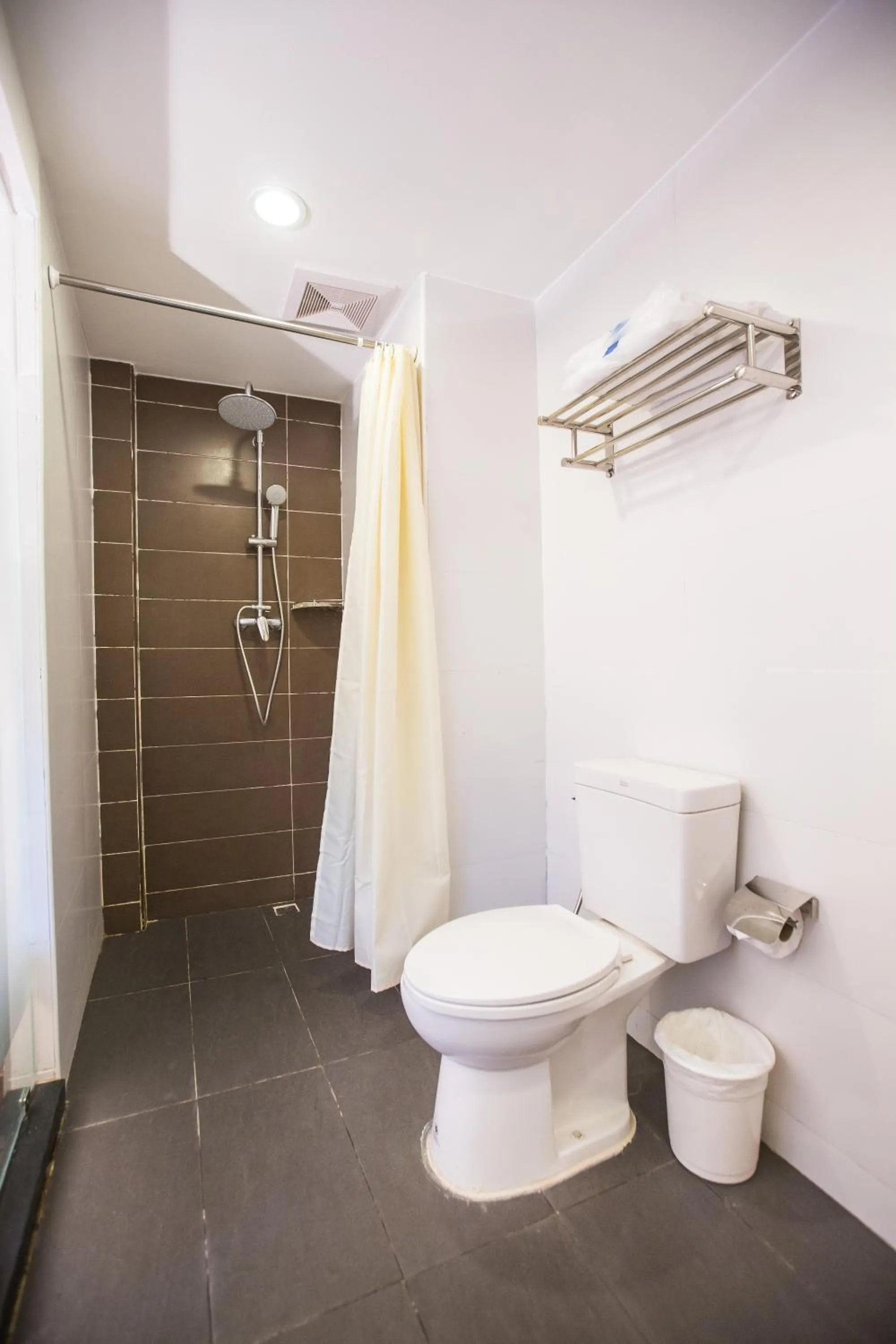 Photo of the whole room in Chiang Roi 7 Days Inn