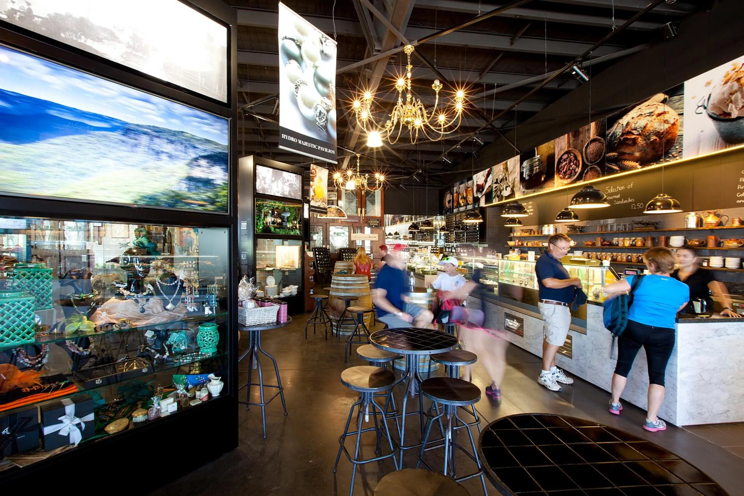 Restaurant/places to eat in Hydro Majestic Blue Mountains