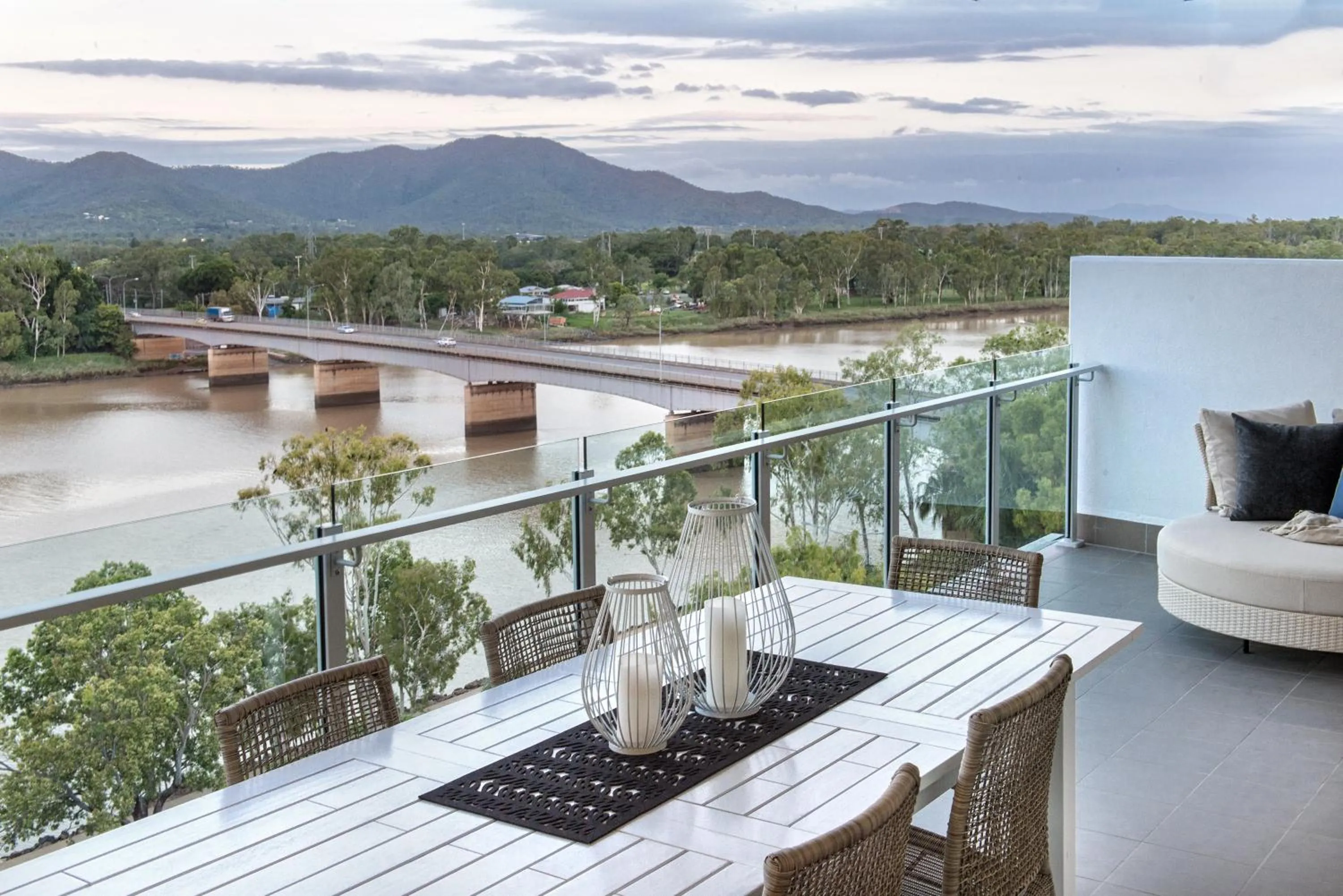 Empire Apartment Hotel Rockhampton