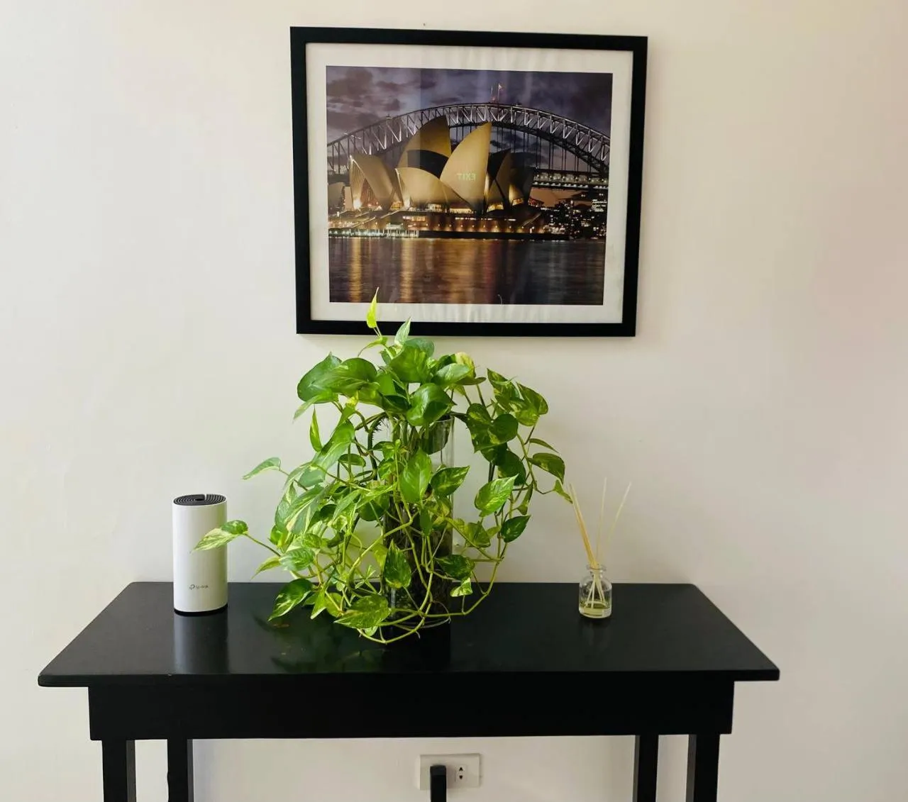 Decorative detail in Marketpoint Hotel