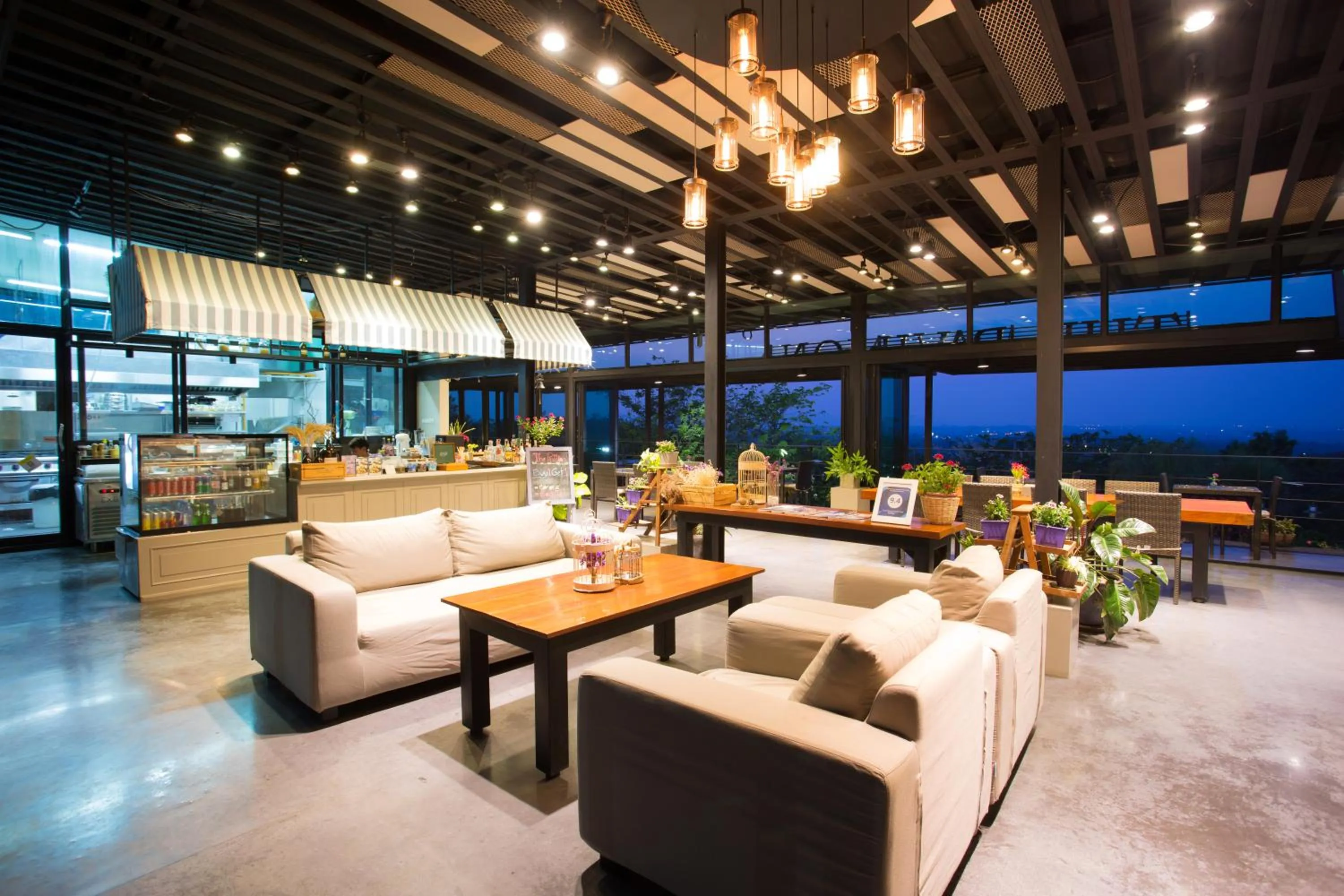 Restaurant/places to eat in The Private Pool Villas at Civilai Hill Khao Yai