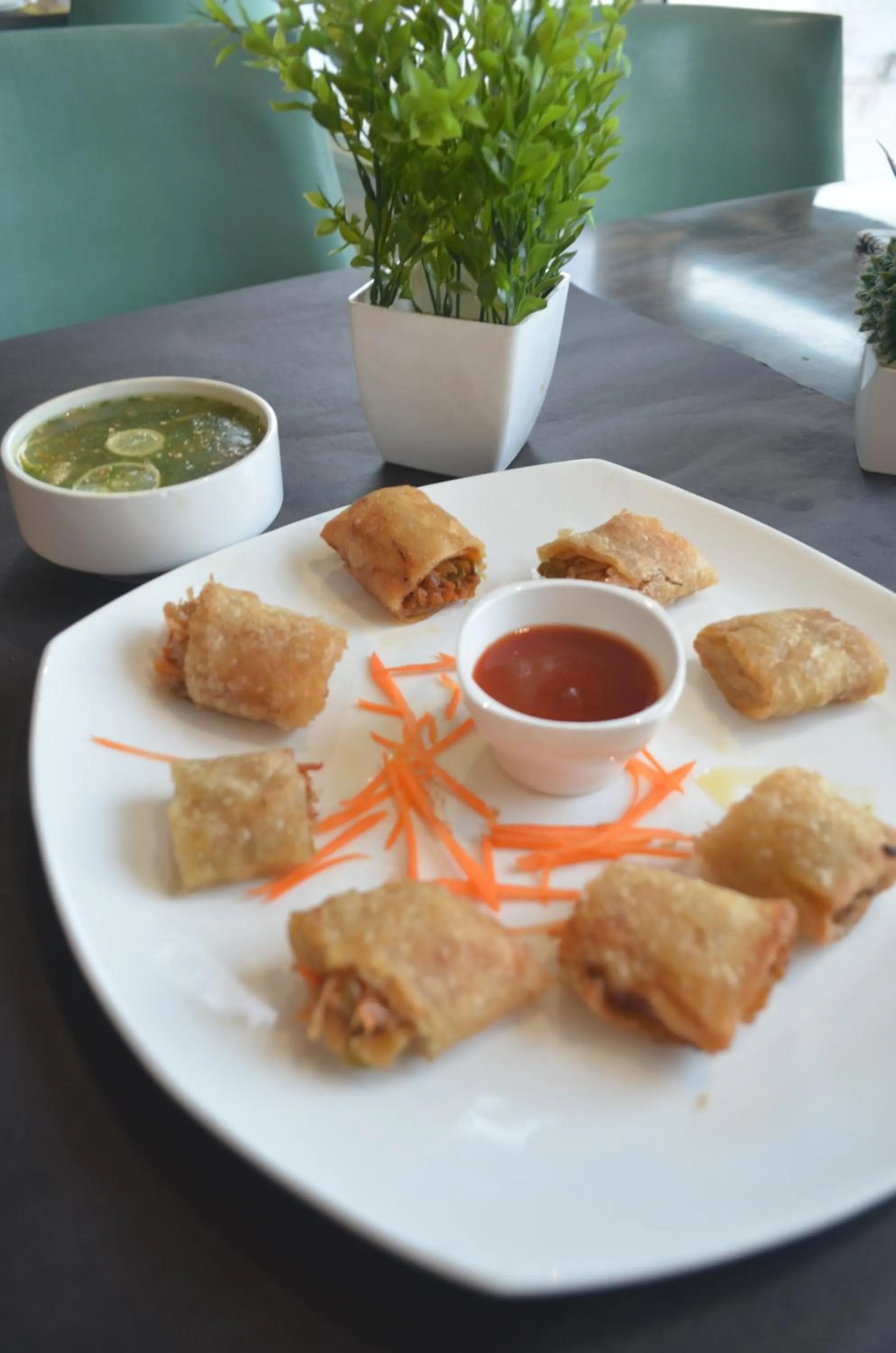 Breakfast in A Palace on River ( Rashmi Guest House )