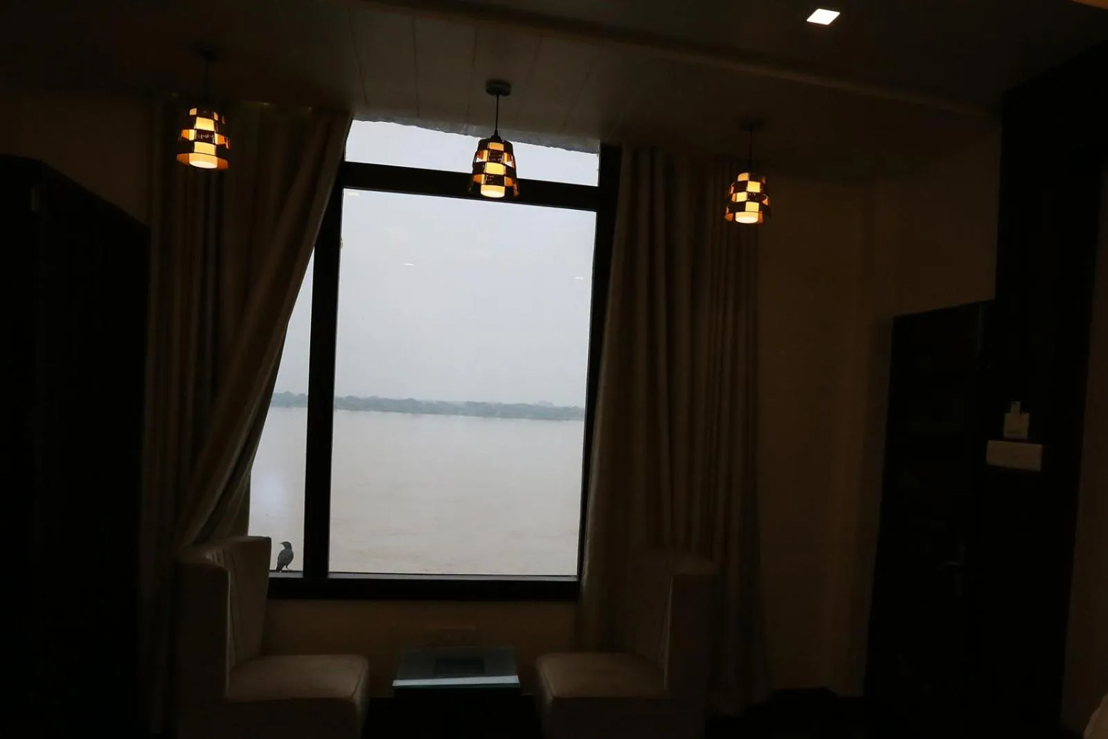 A Palace on River ( Rashmi Guest House )