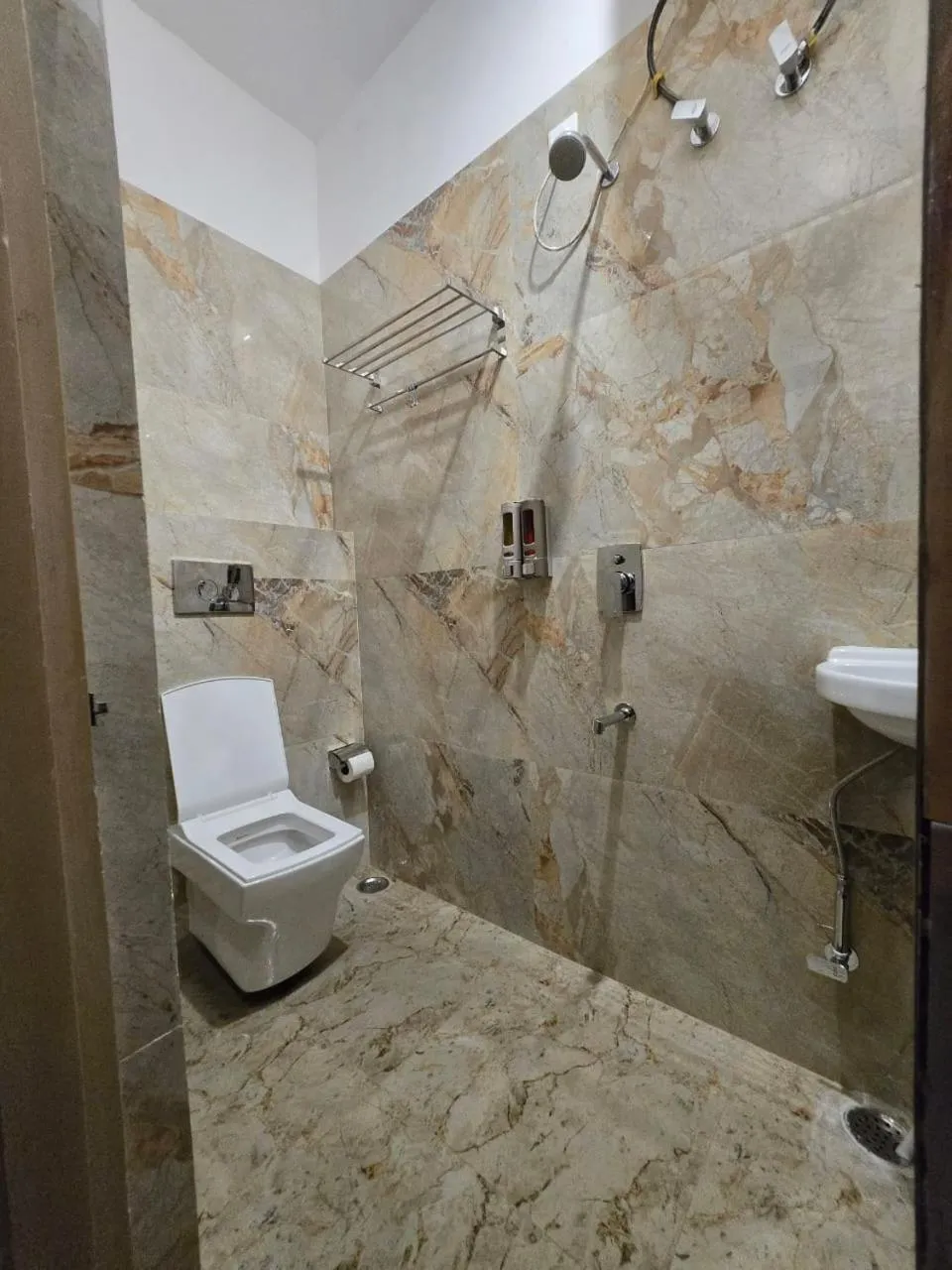 A Palace on River ( Rashmi Guest House )