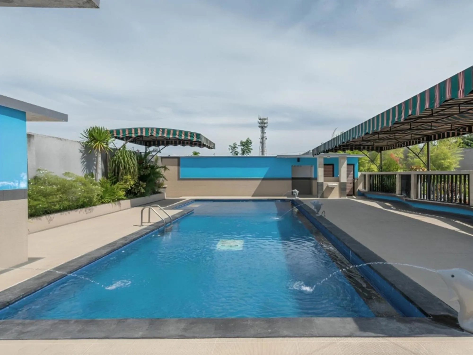 Day in The Kanjeng Suites Kuta Galeria - Bali