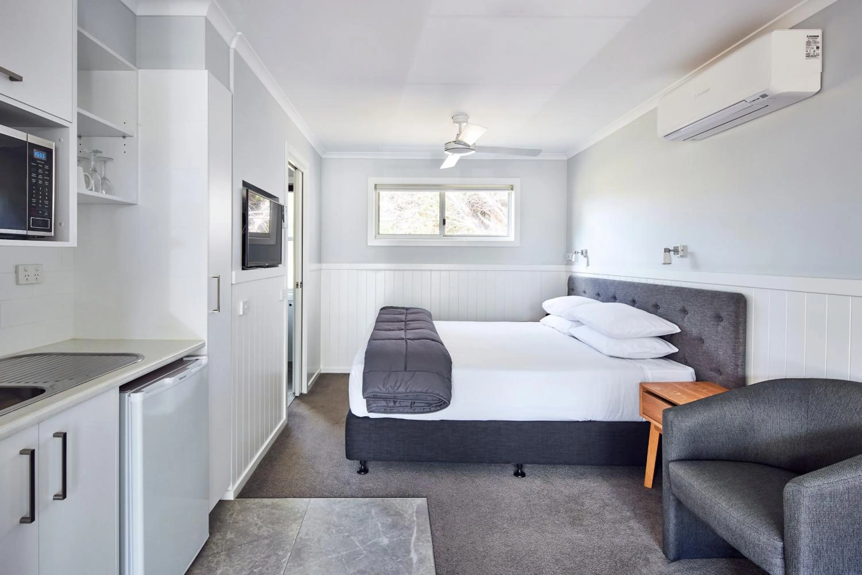 Bedroom, Bed in NRMA Jindabyne Holiday Park