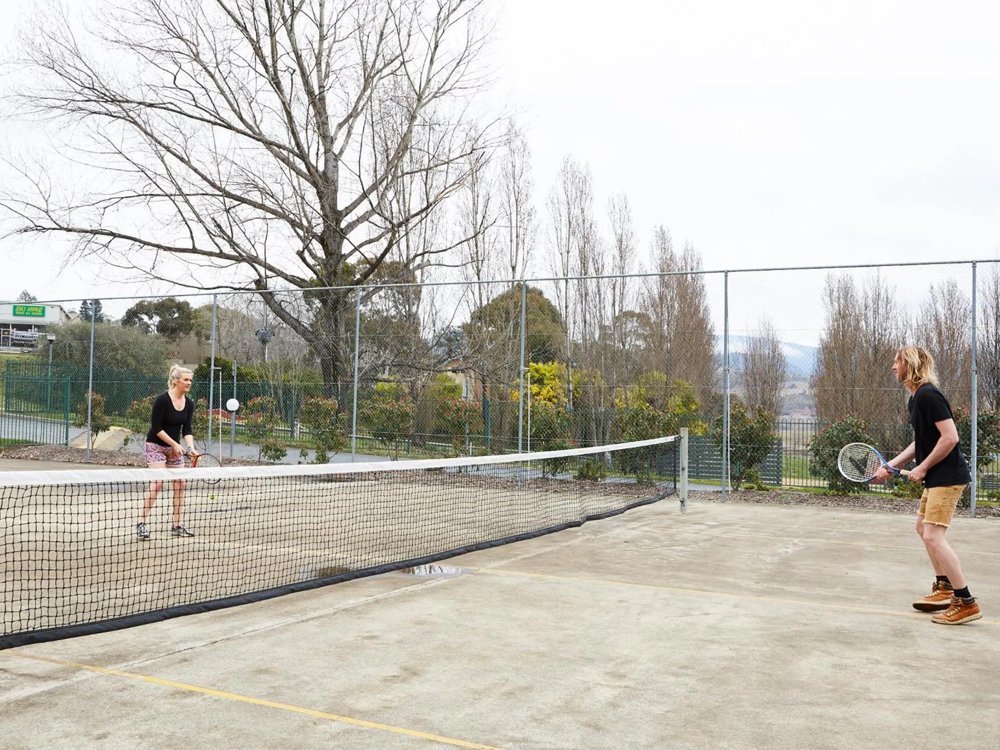 Tennis court in NRMA Jindabyne Holiday Park