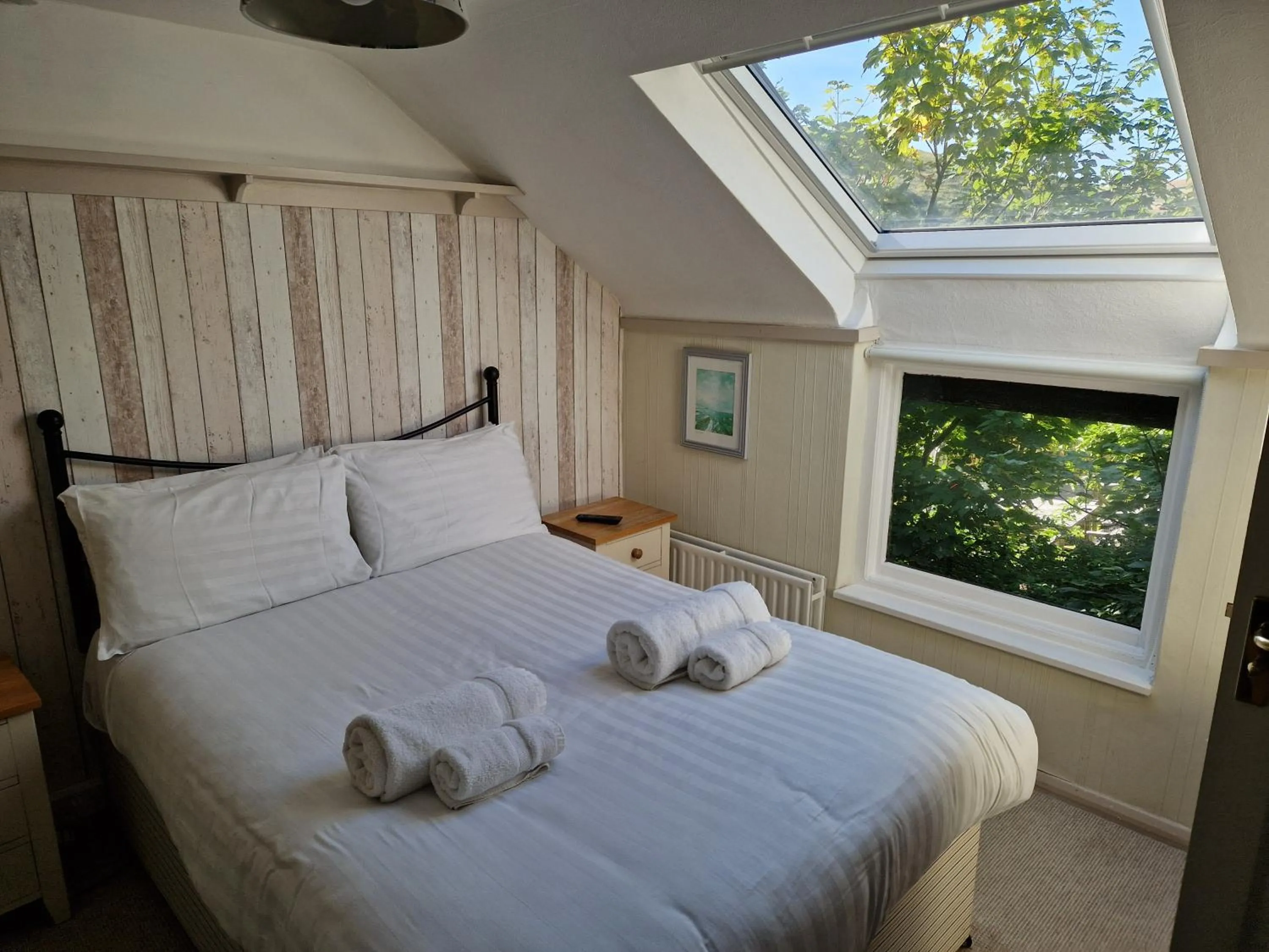 Bed in Durdle Door Hotel