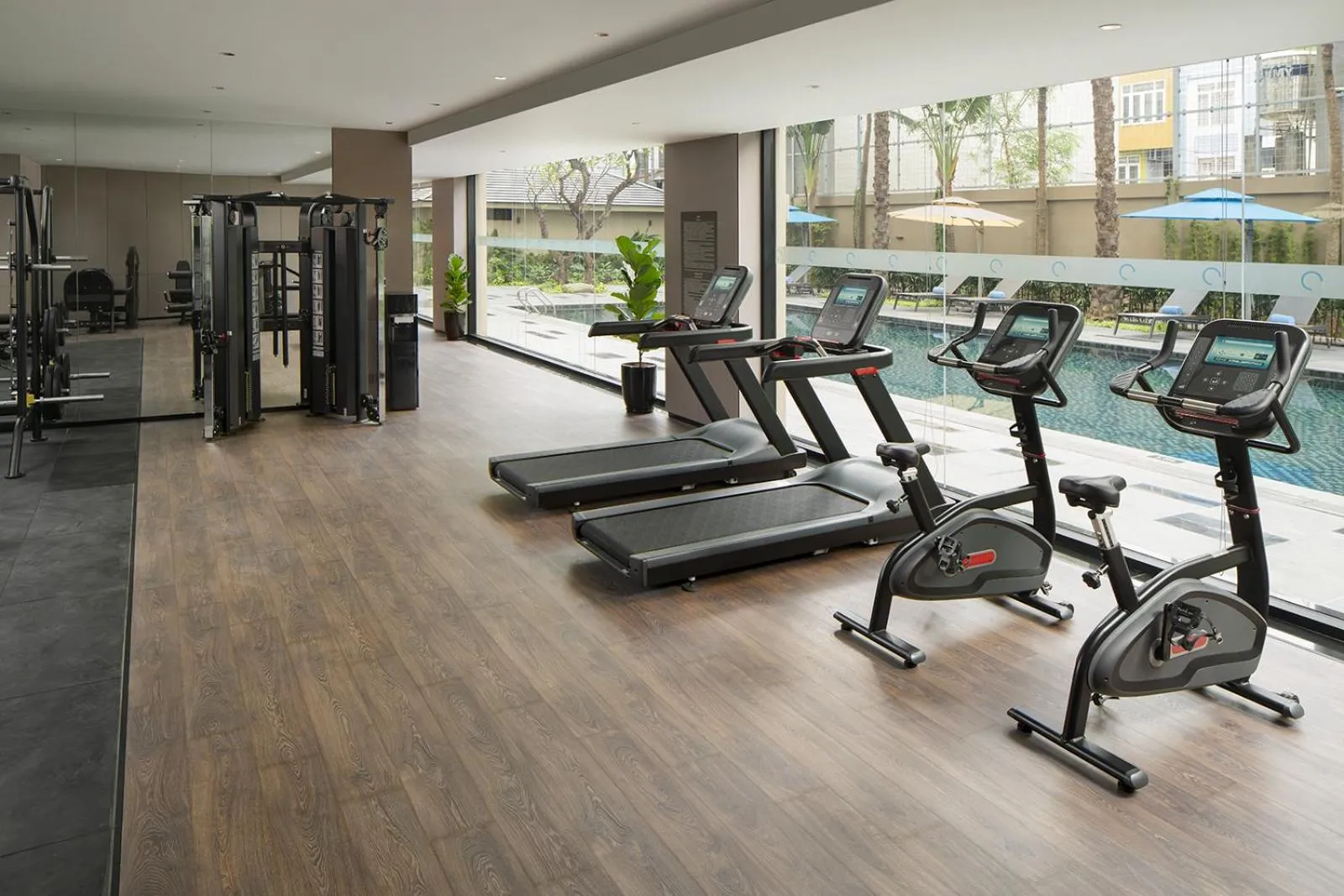 Fitness centre/facilities in Modena by Fraser Vinh Yen