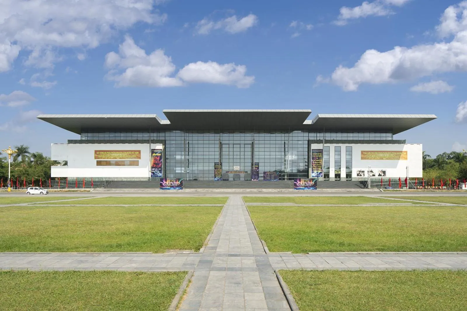 Neighbourhood in Modena by Fraser Vinh Yen