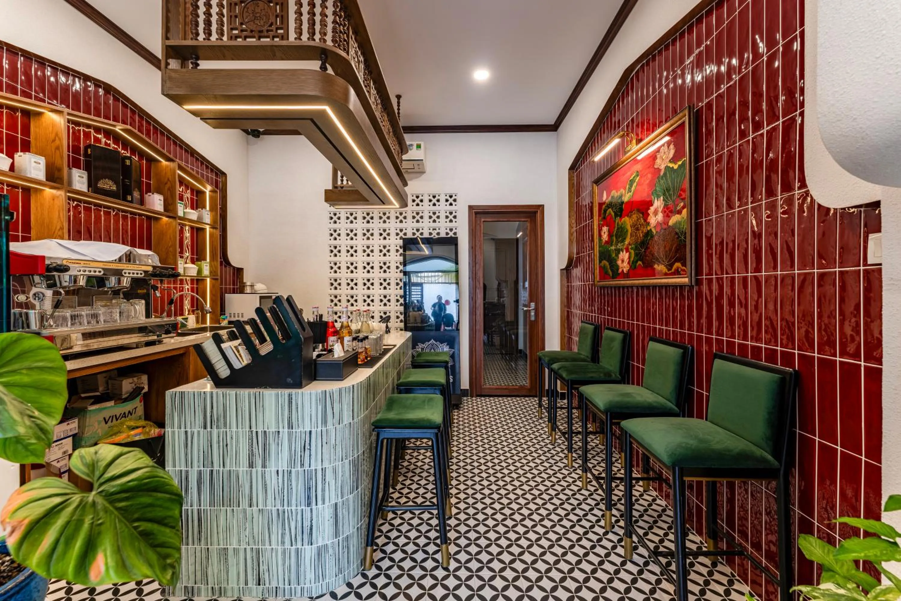 White Lotus - Heritage Hotel