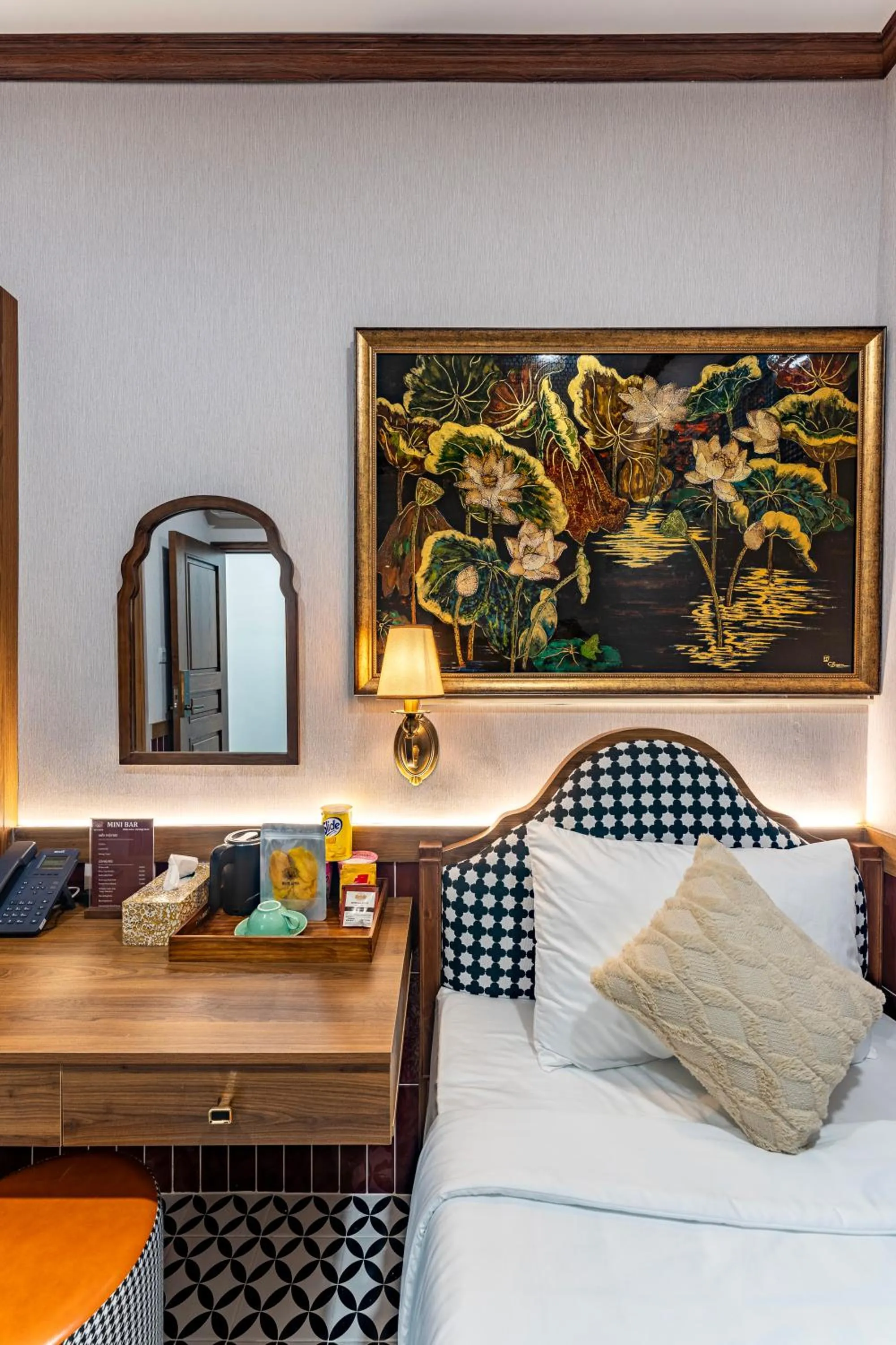 Bed in White Lotus - Heritage Hotel