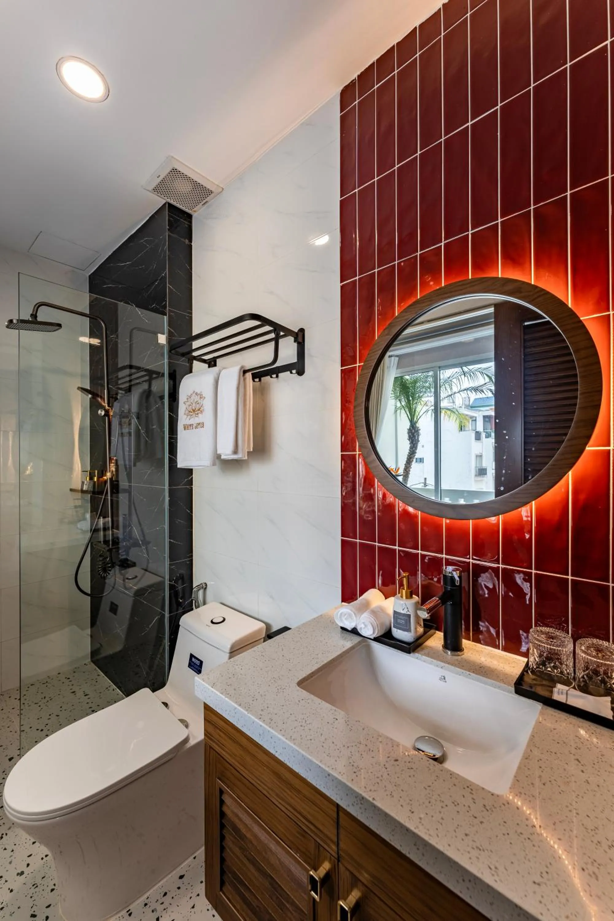 White Lotus - Heritage Hotel