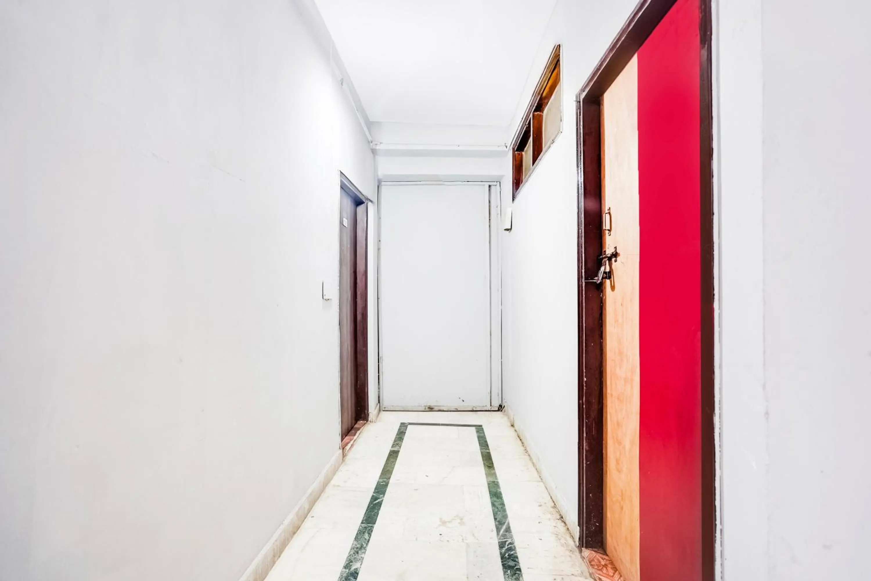 Lobby or reception in HOTEL O ELITE STAY