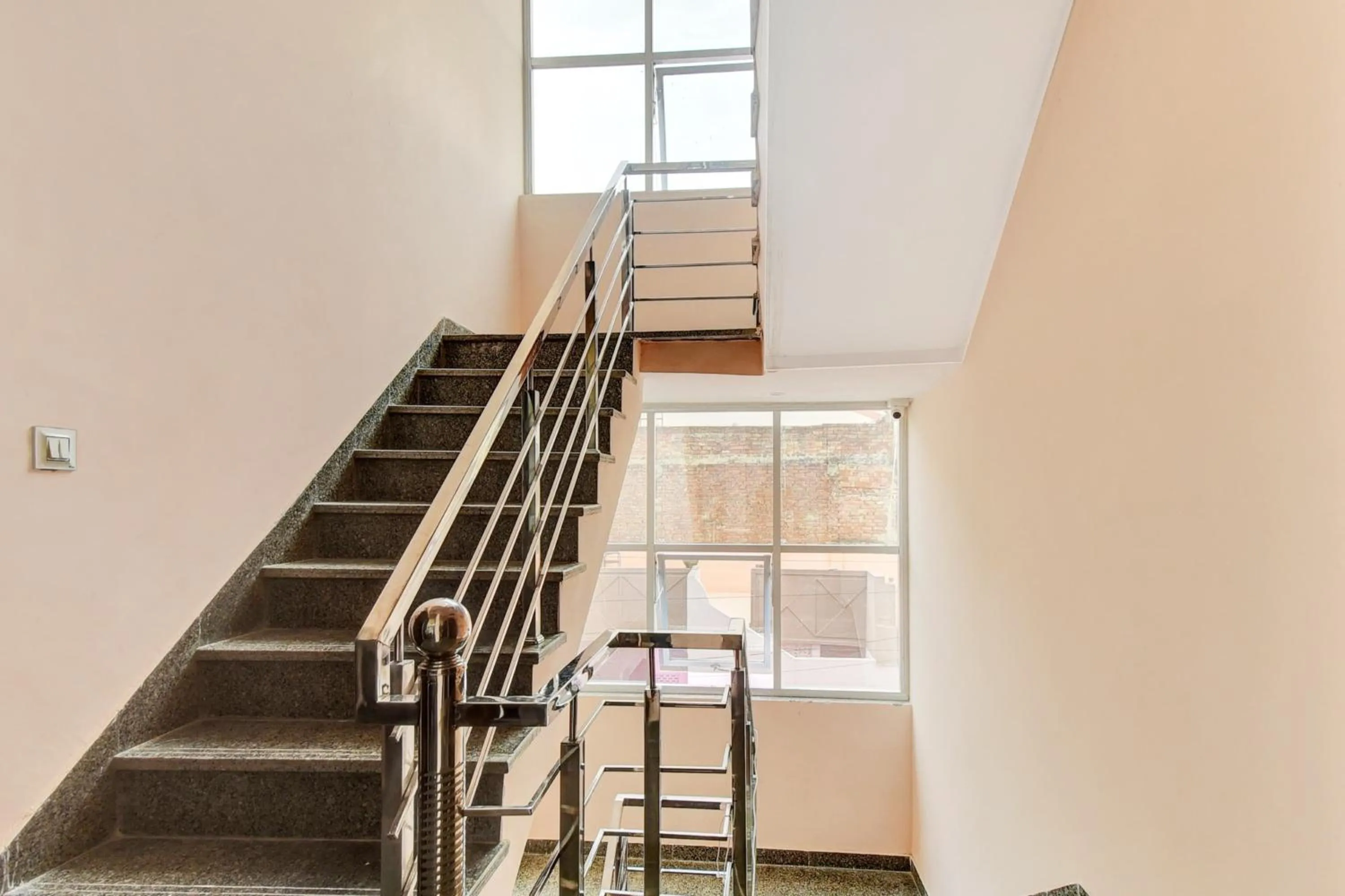 Lobby or reception in Hotel O HRD Guest House & Homestay