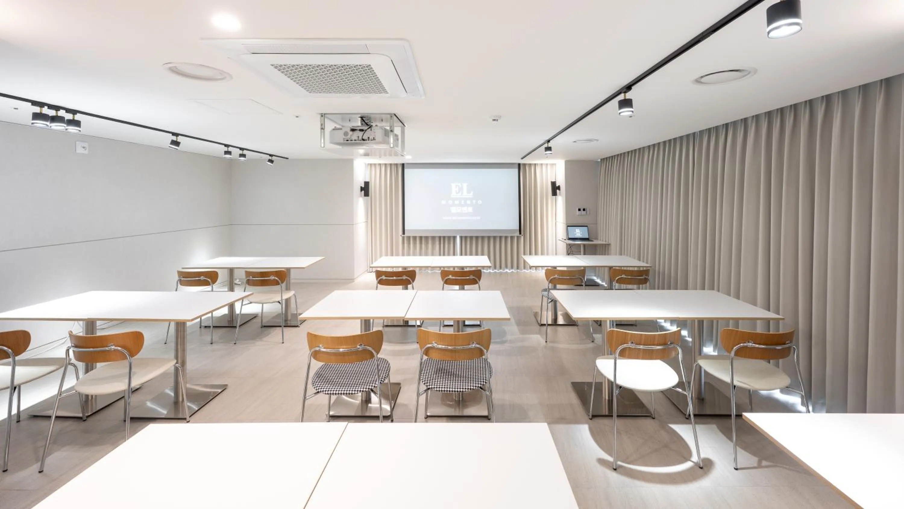 Business facilities in Elmomento Songdo