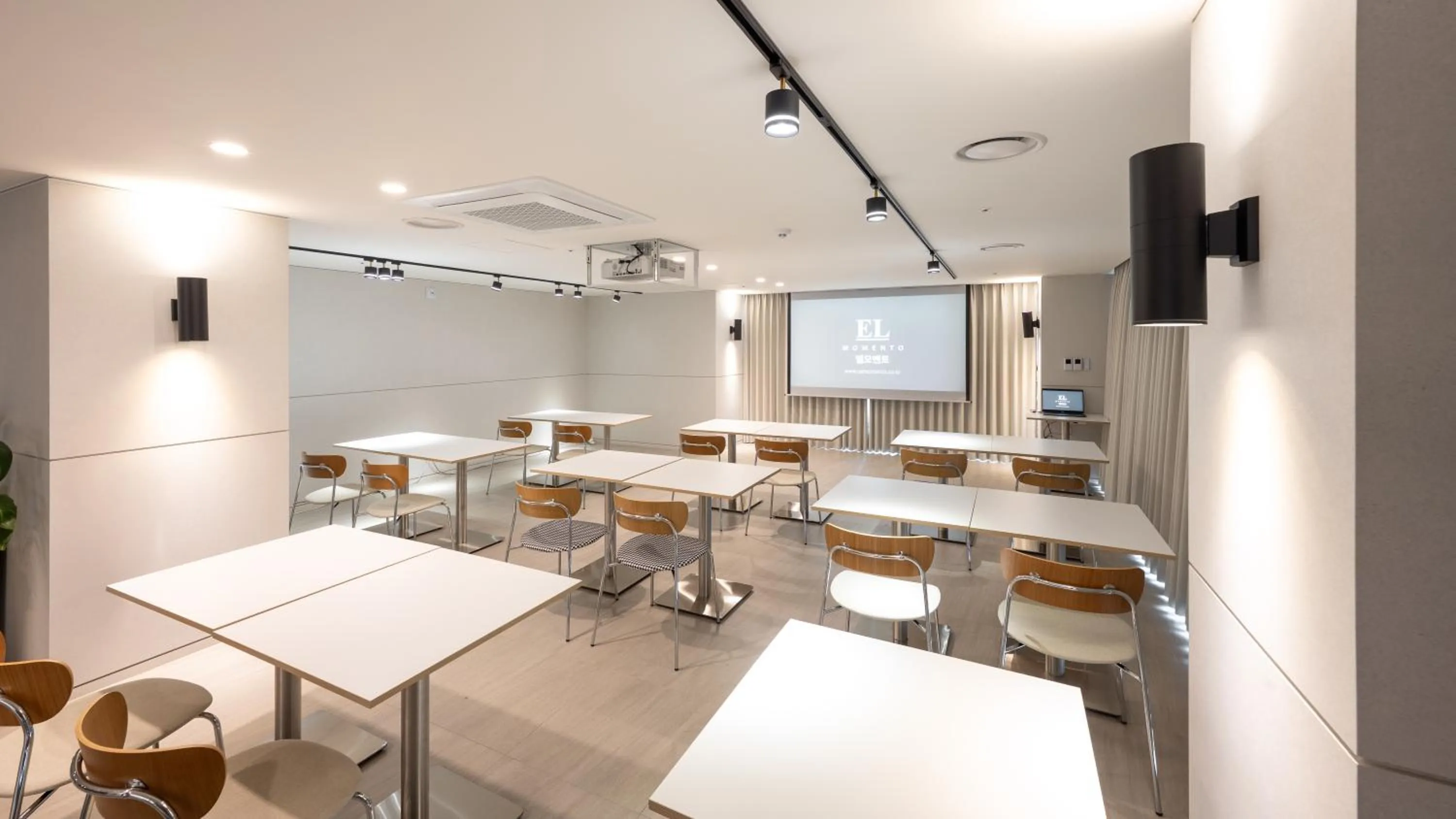 Business facilities in Elmomento Songdo