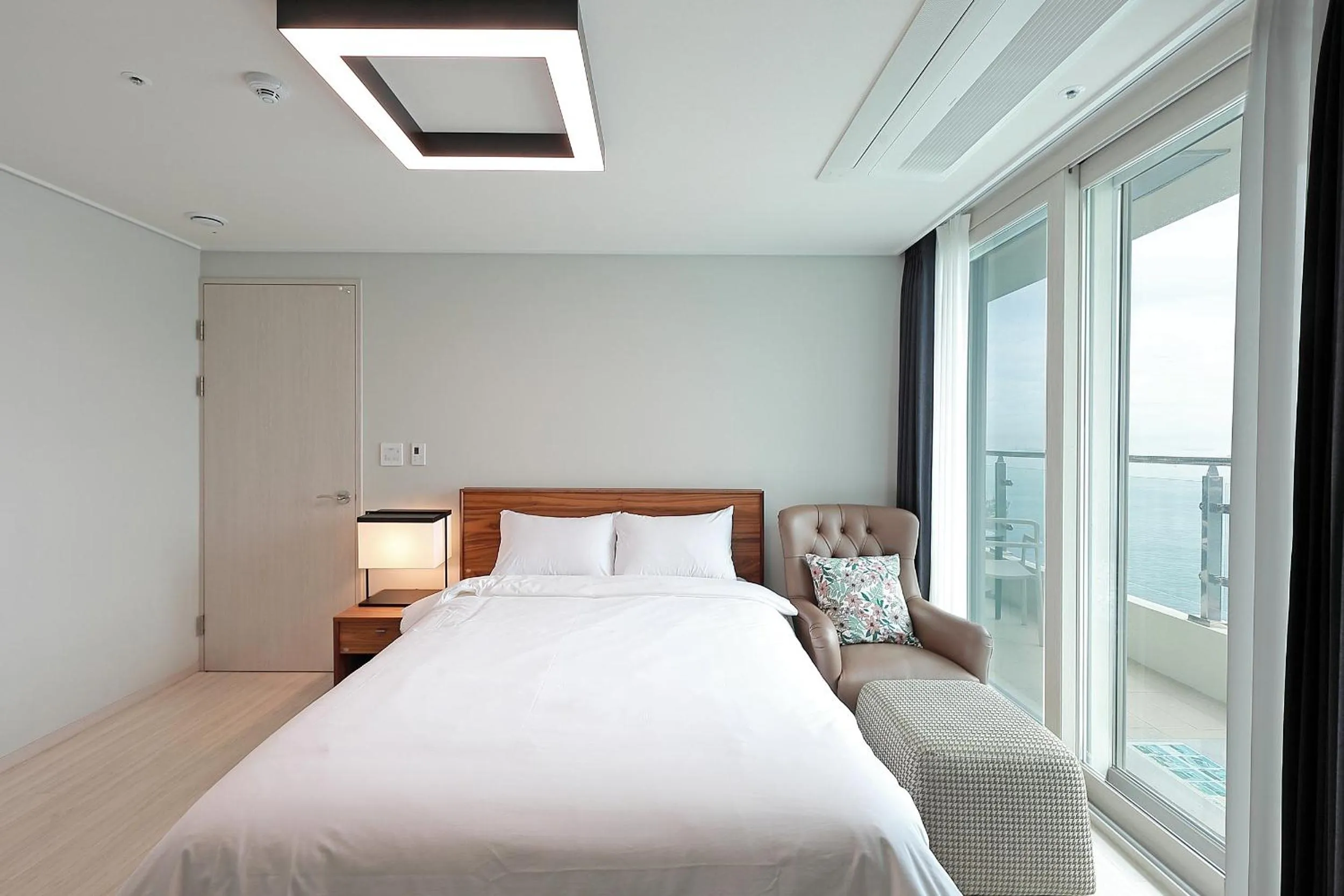 Bed in Elmomento Songdo