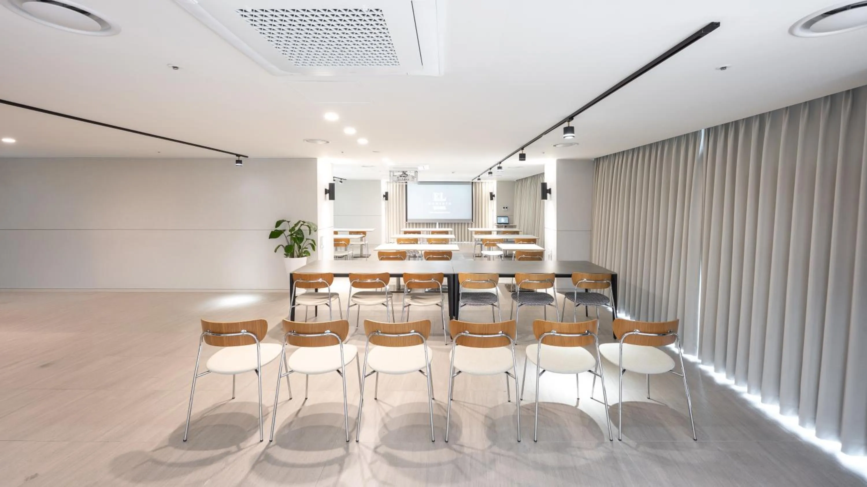 Business facilities in Elmomento Songdo