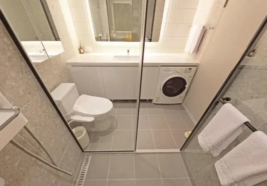 Deluxe Twin Room with Sea View in Elmomento Songdo Deluxe Twin Room with Sea View in Elmomento Songdo