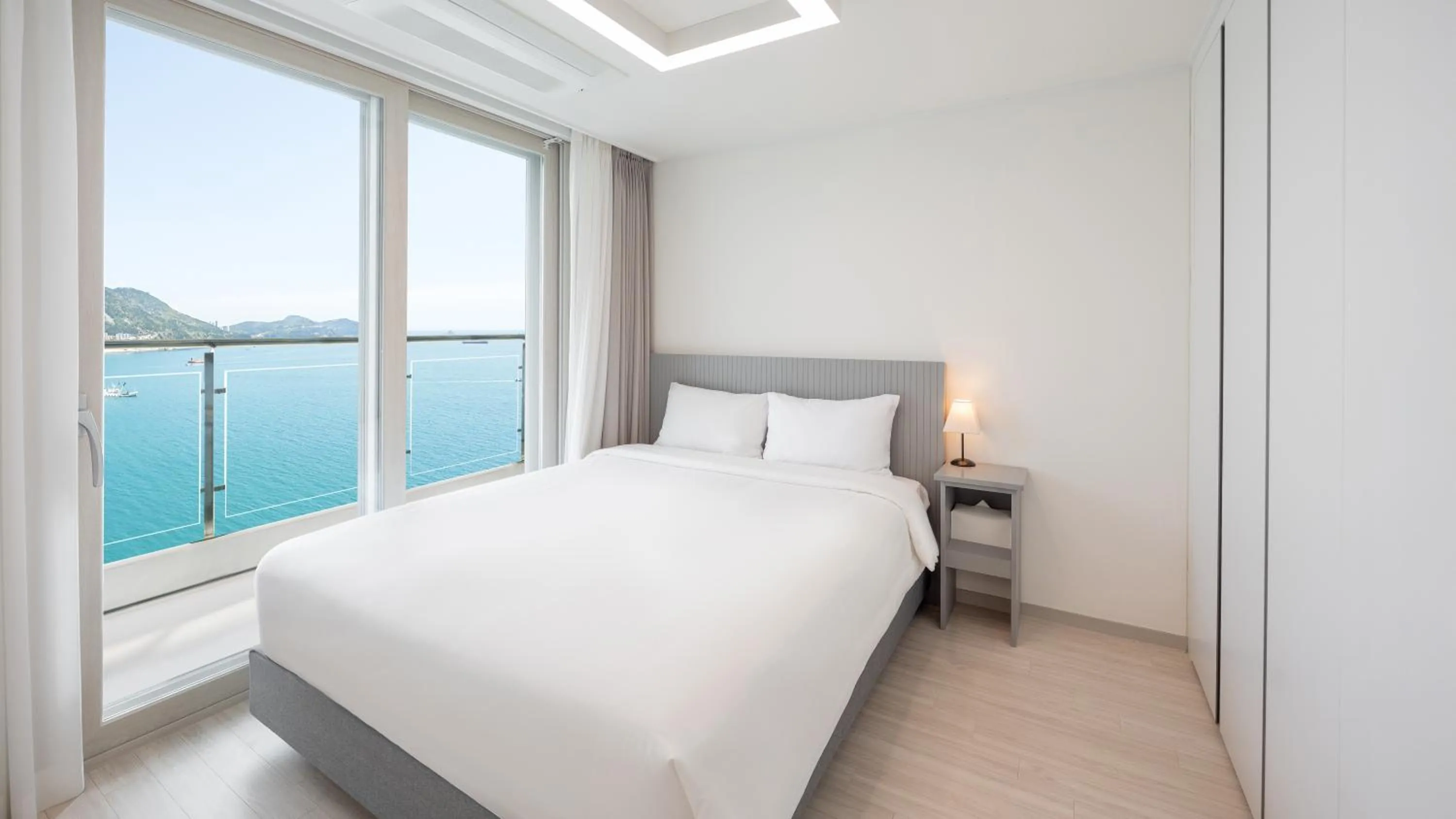Bed in Elmomento Songdo
