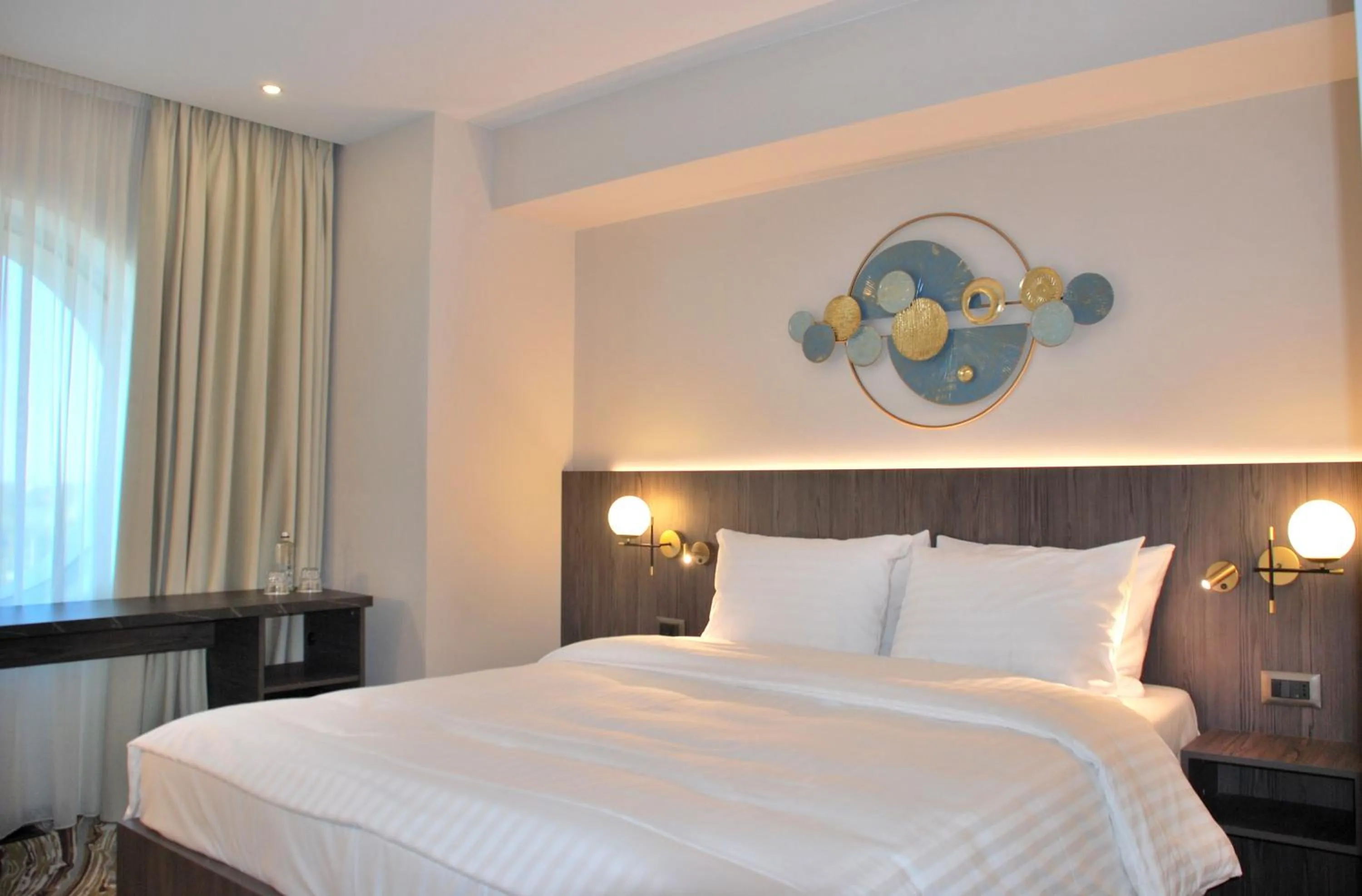 Bed in Ramada by Wyndham Bucharest Otopeni Airport