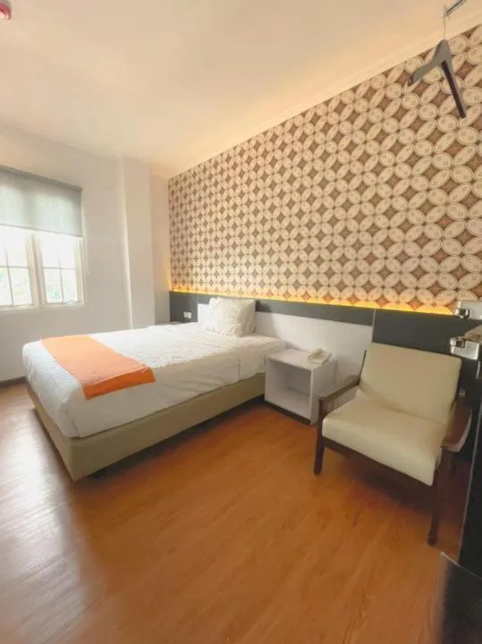 Bed in Front One Boutique Tugu Muda Semarang