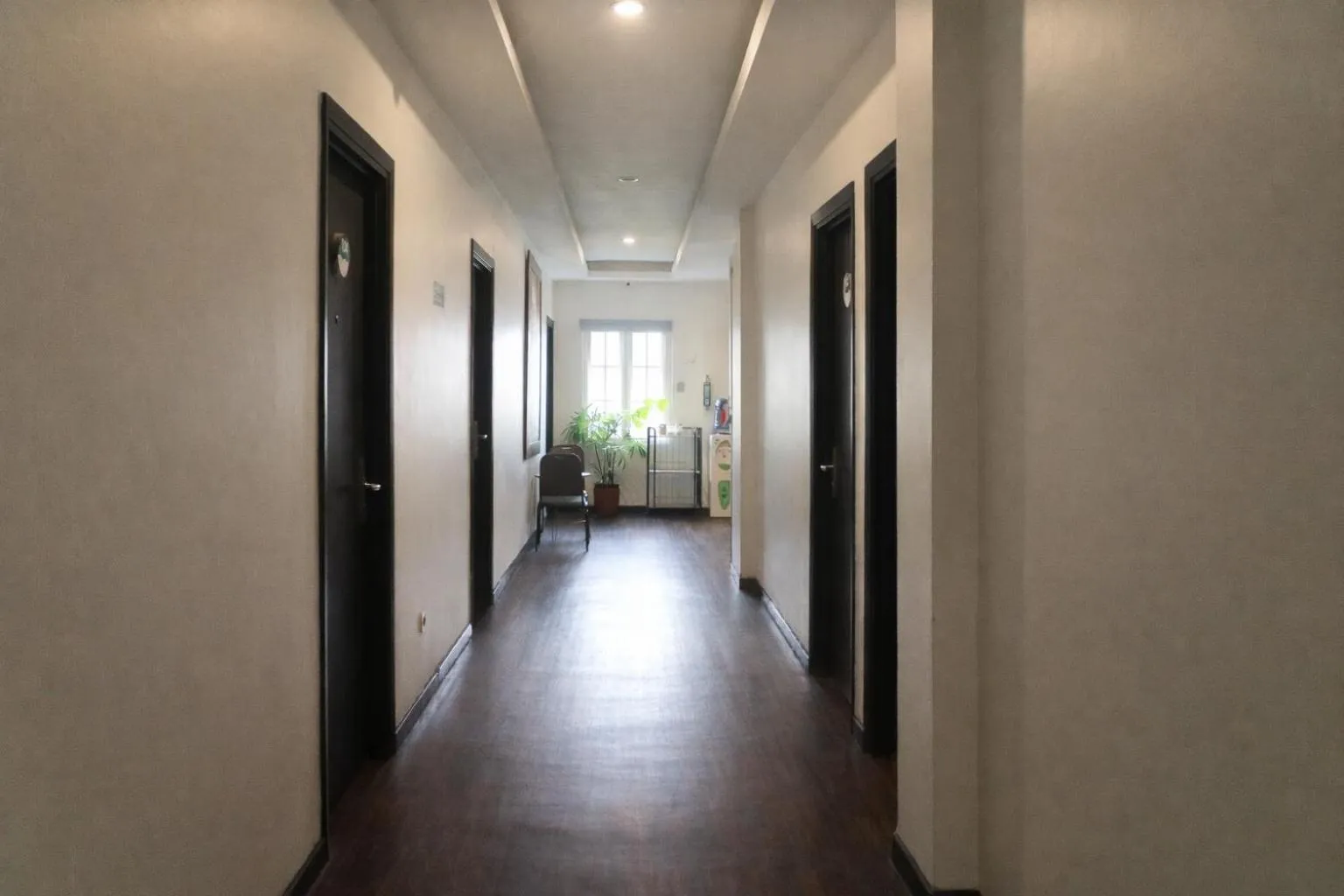 Front One Boutique Tugu Muda Semarang